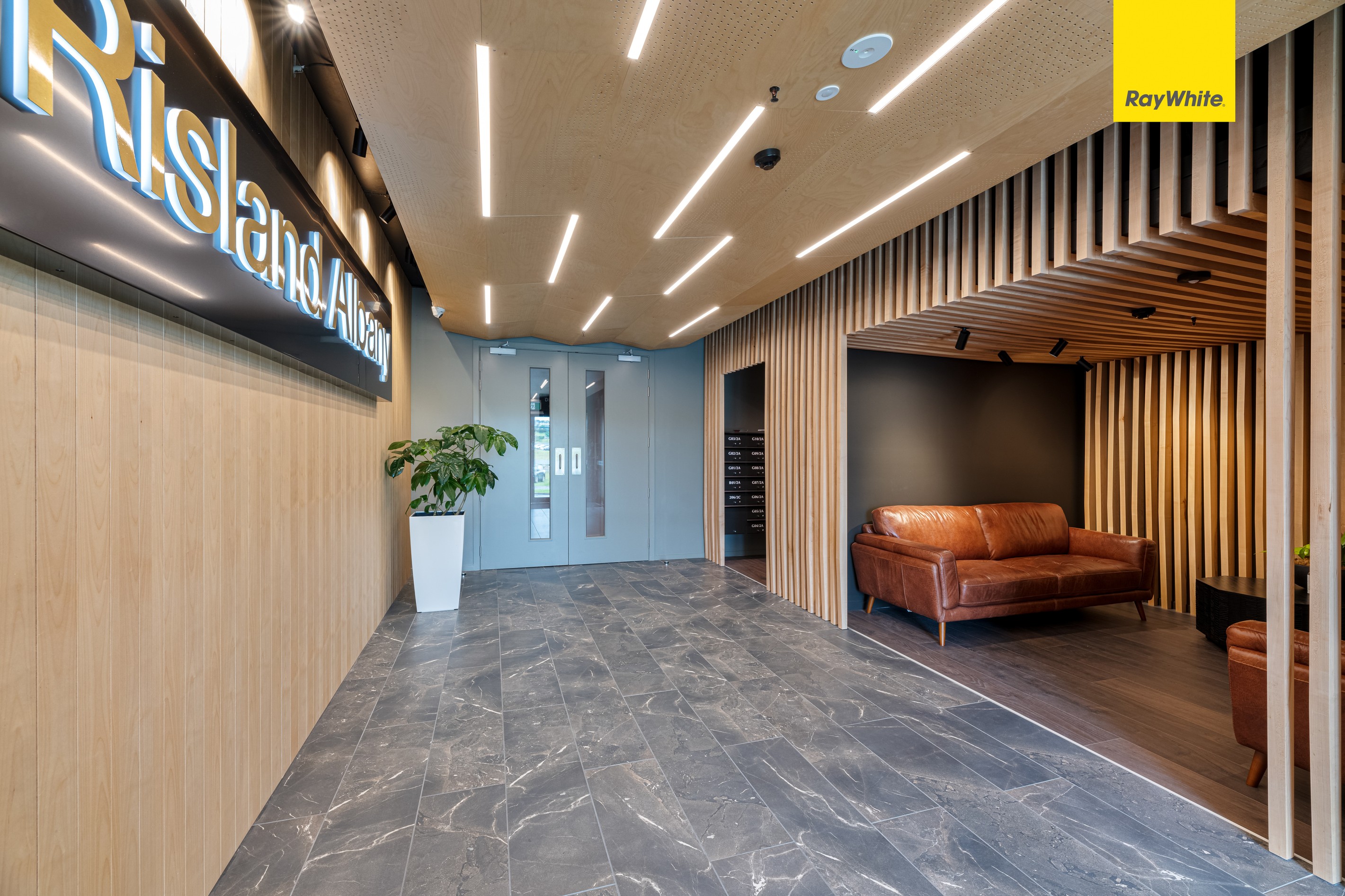 204/2B Munroe Lane, Albany, North Shore City