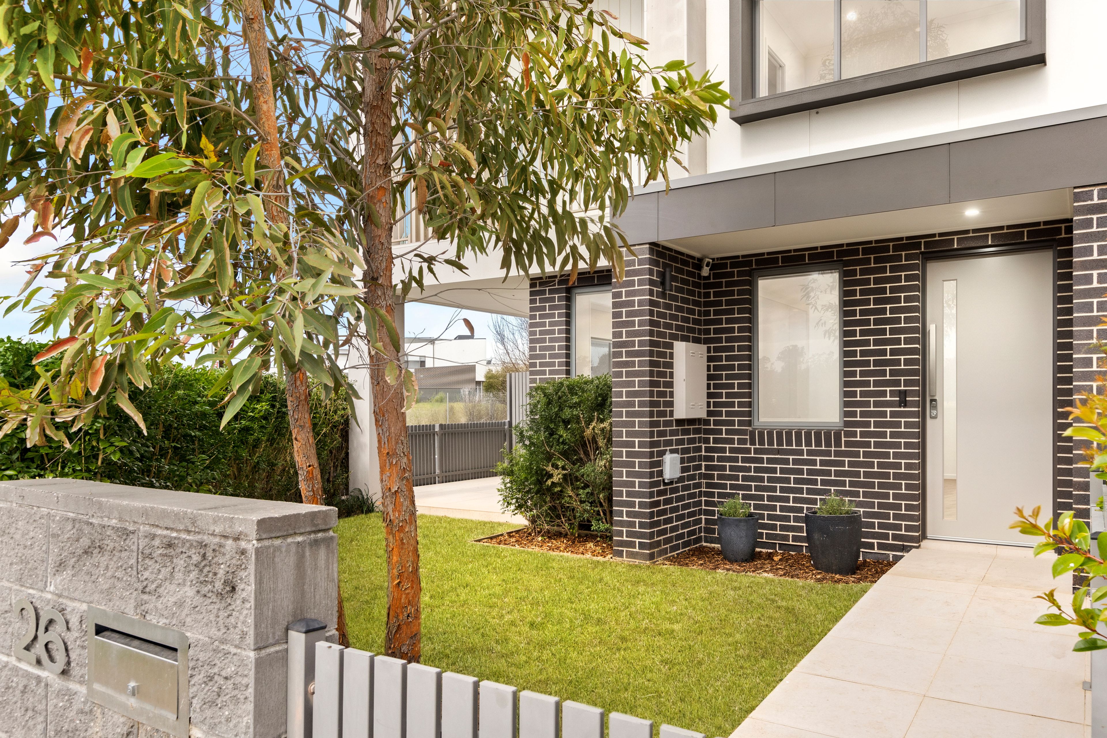 Modern, Corner Positioned Family luxury in the family friendly Altrove Estate! — photo 3 of 18