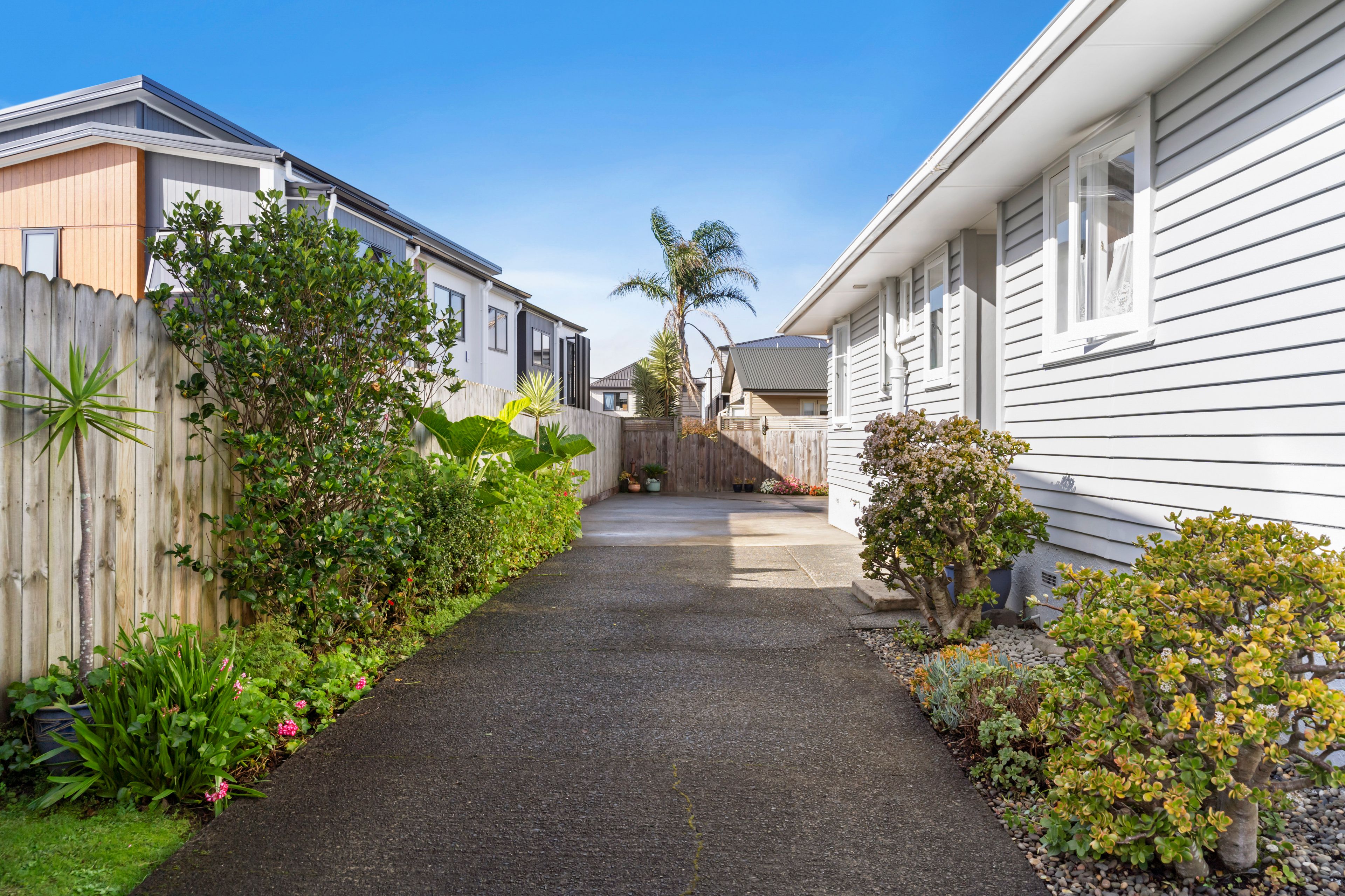 74 Tiraumea Drive, Pakuranga, Manukau City