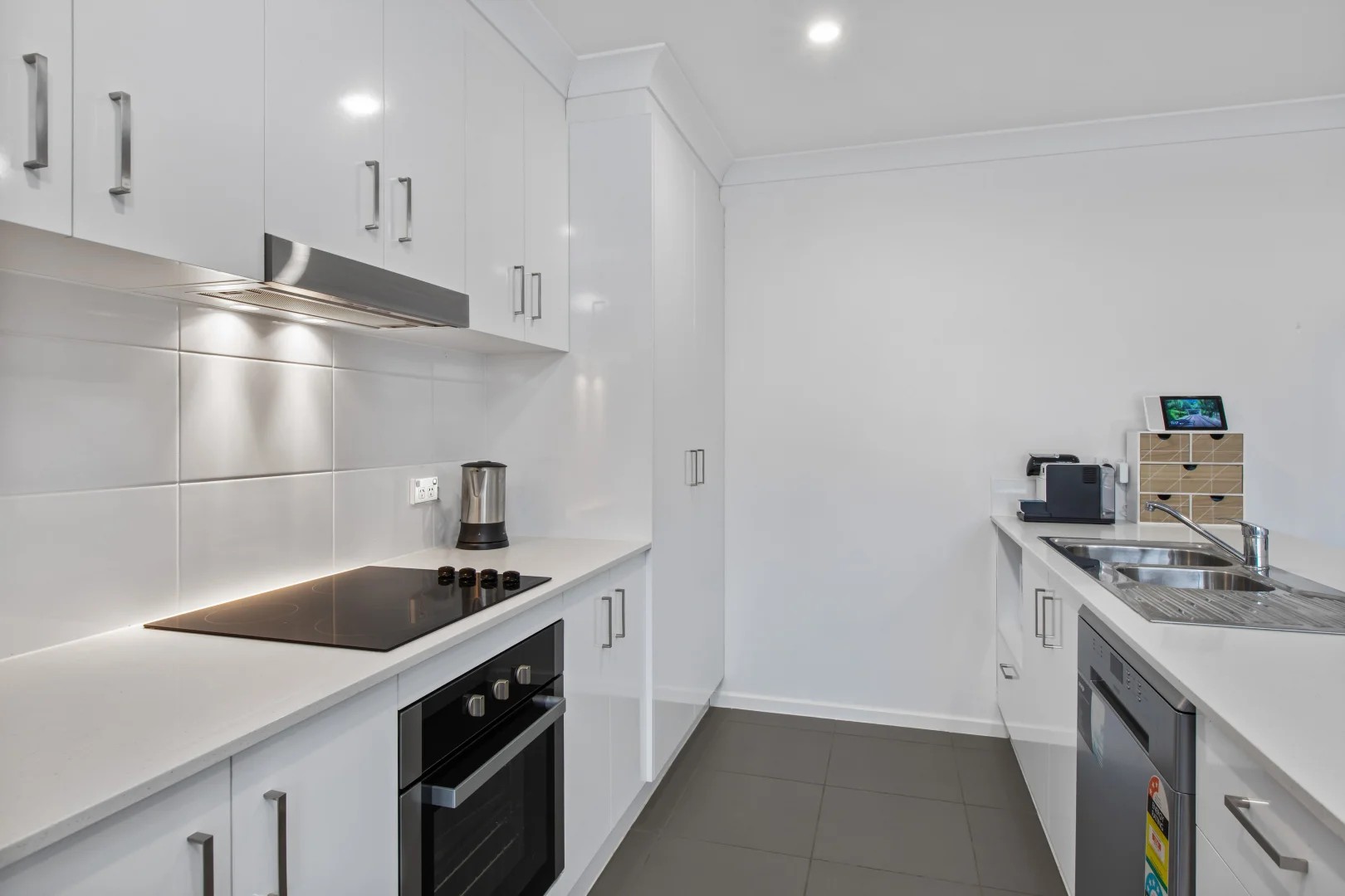 9 Carroll Walk, Pakenham, VIC 3810
