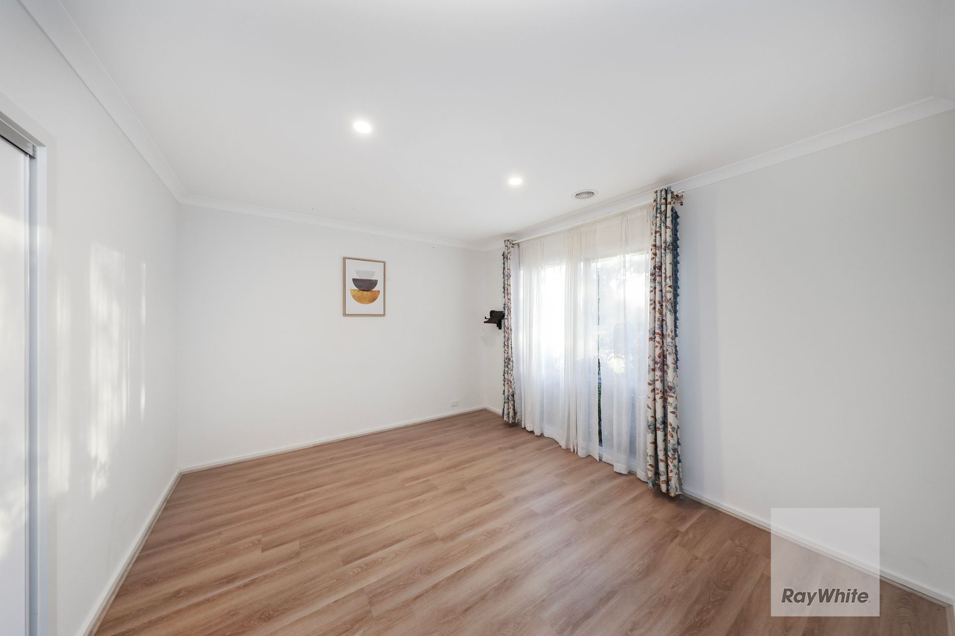 11 Parkfield Walk — photo 19 of 30