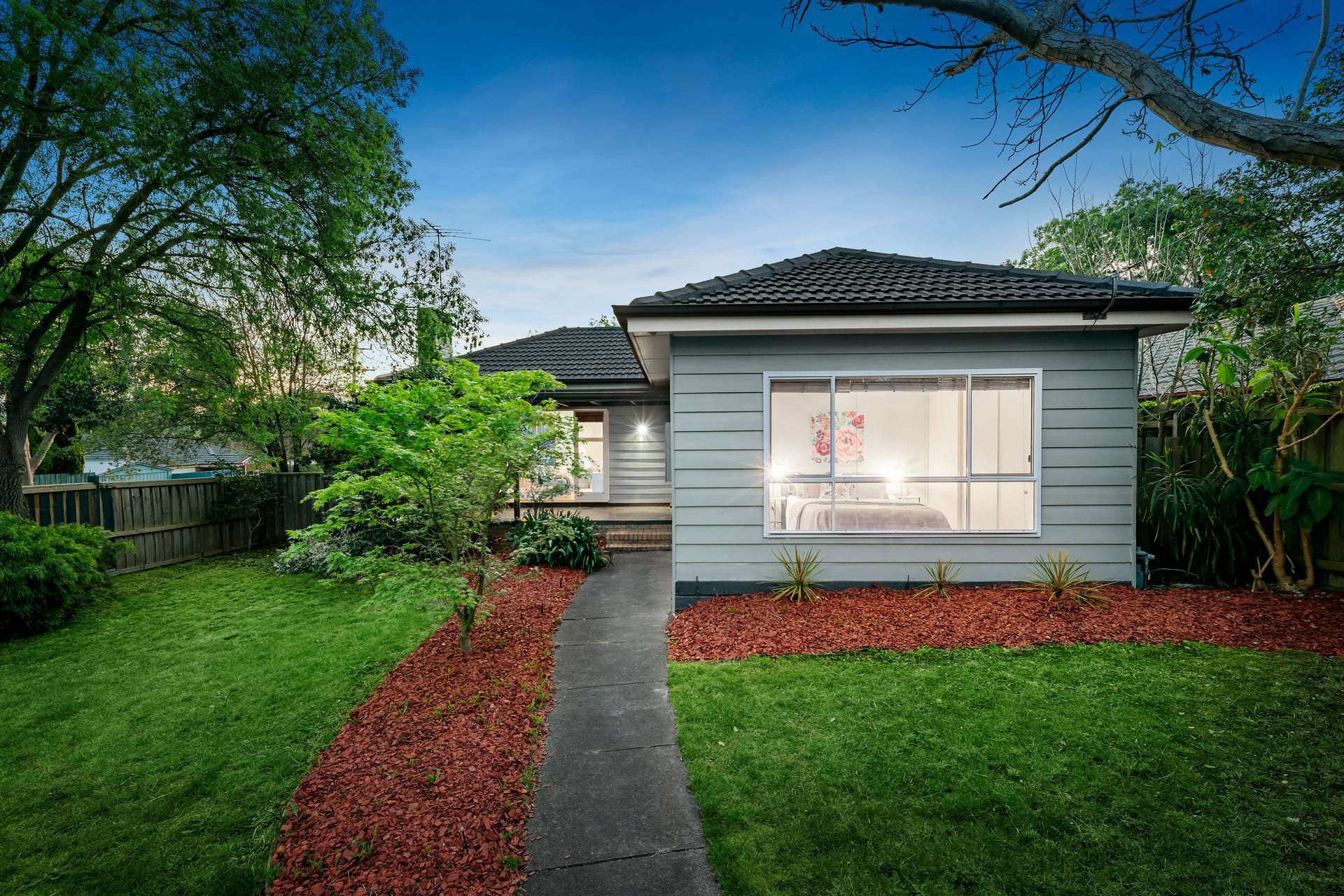 92 Orchard Grove, Blackburn South, VIC 3130