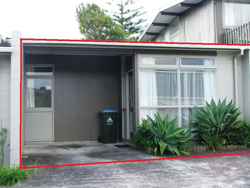 2/5 Orcades Place, Lynfield, Auckland City