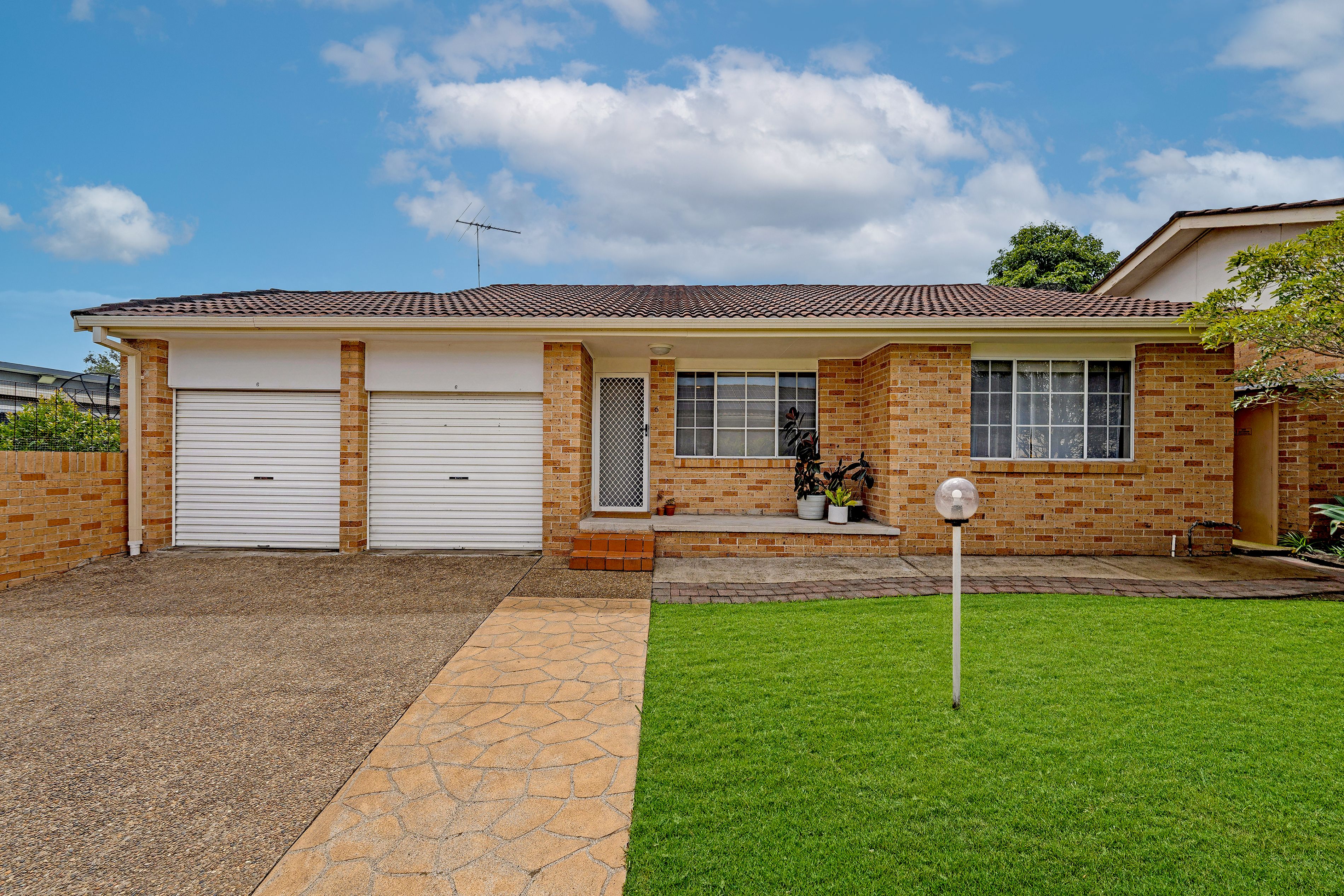 8 Wiruna Crescent, Narwee NSW 2209
