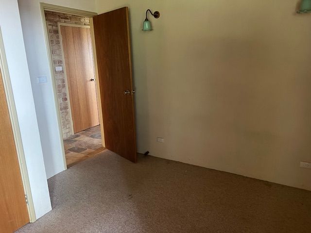 26 Heather Road — photo 9 of 15