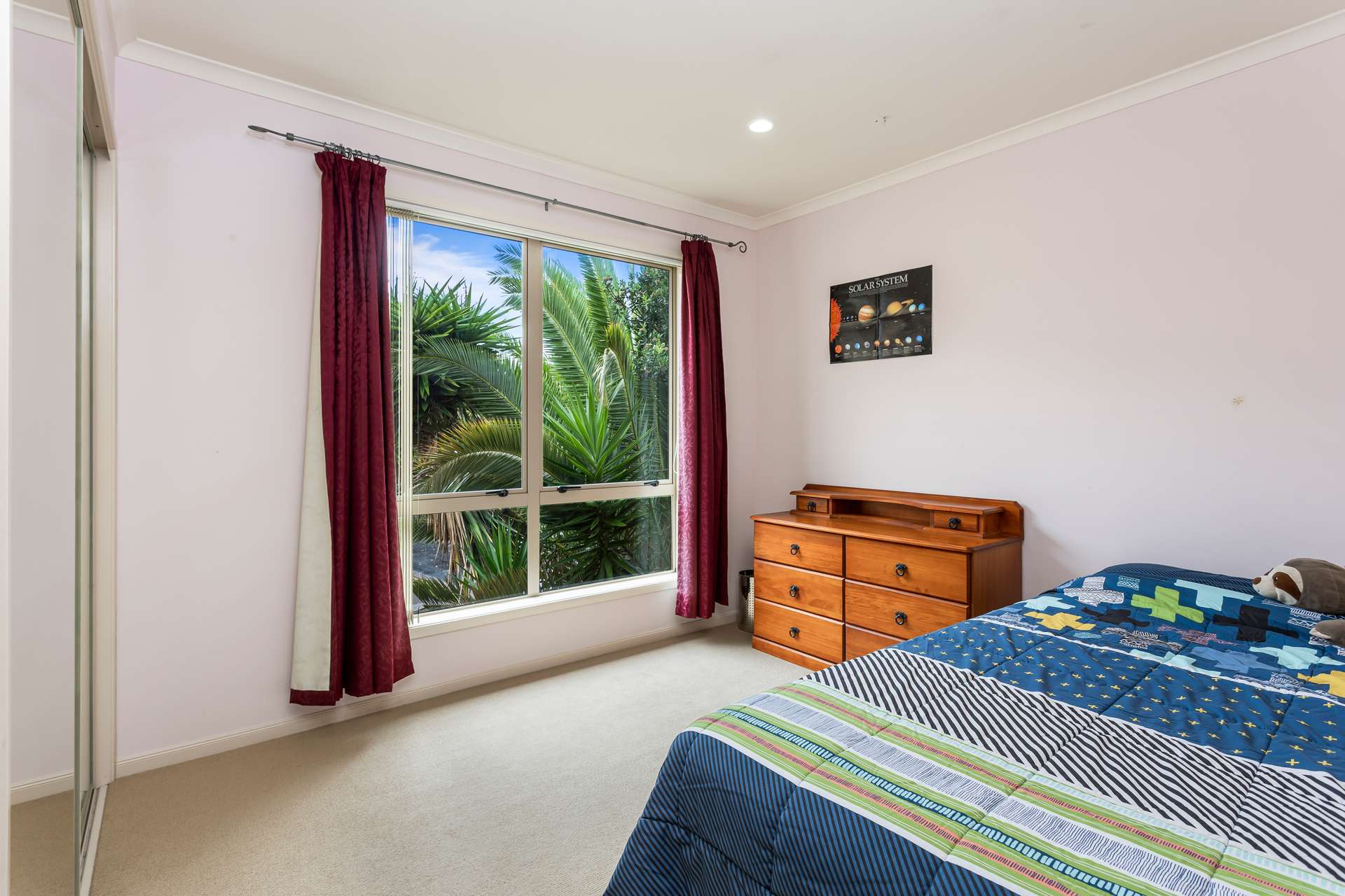 91 Nautilus Drive photo 4