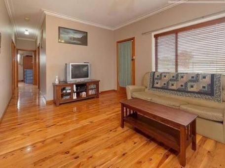 398 Eden Street, Lavington, NSW 2641