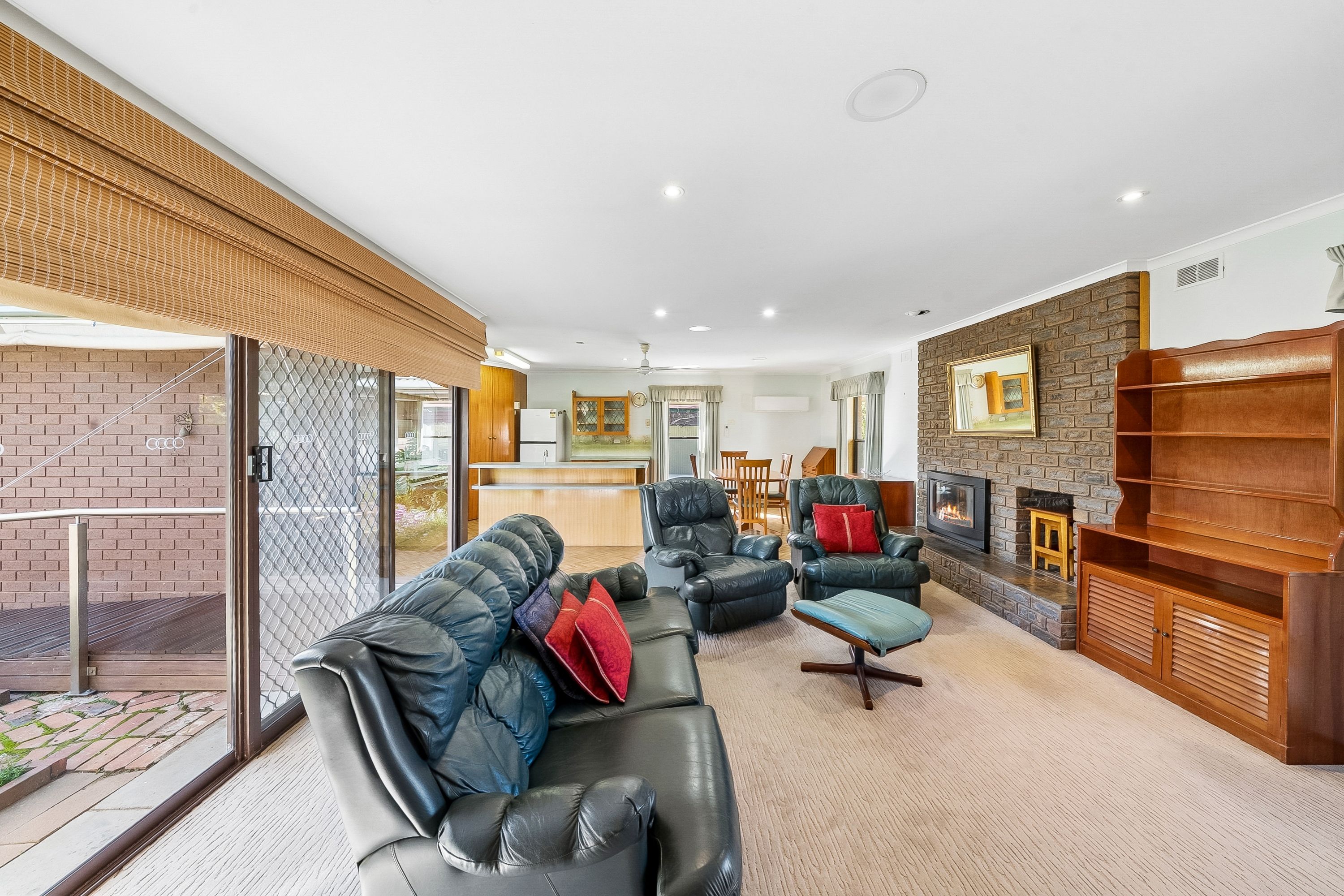 19 Boorin Street — photo 4 of 17