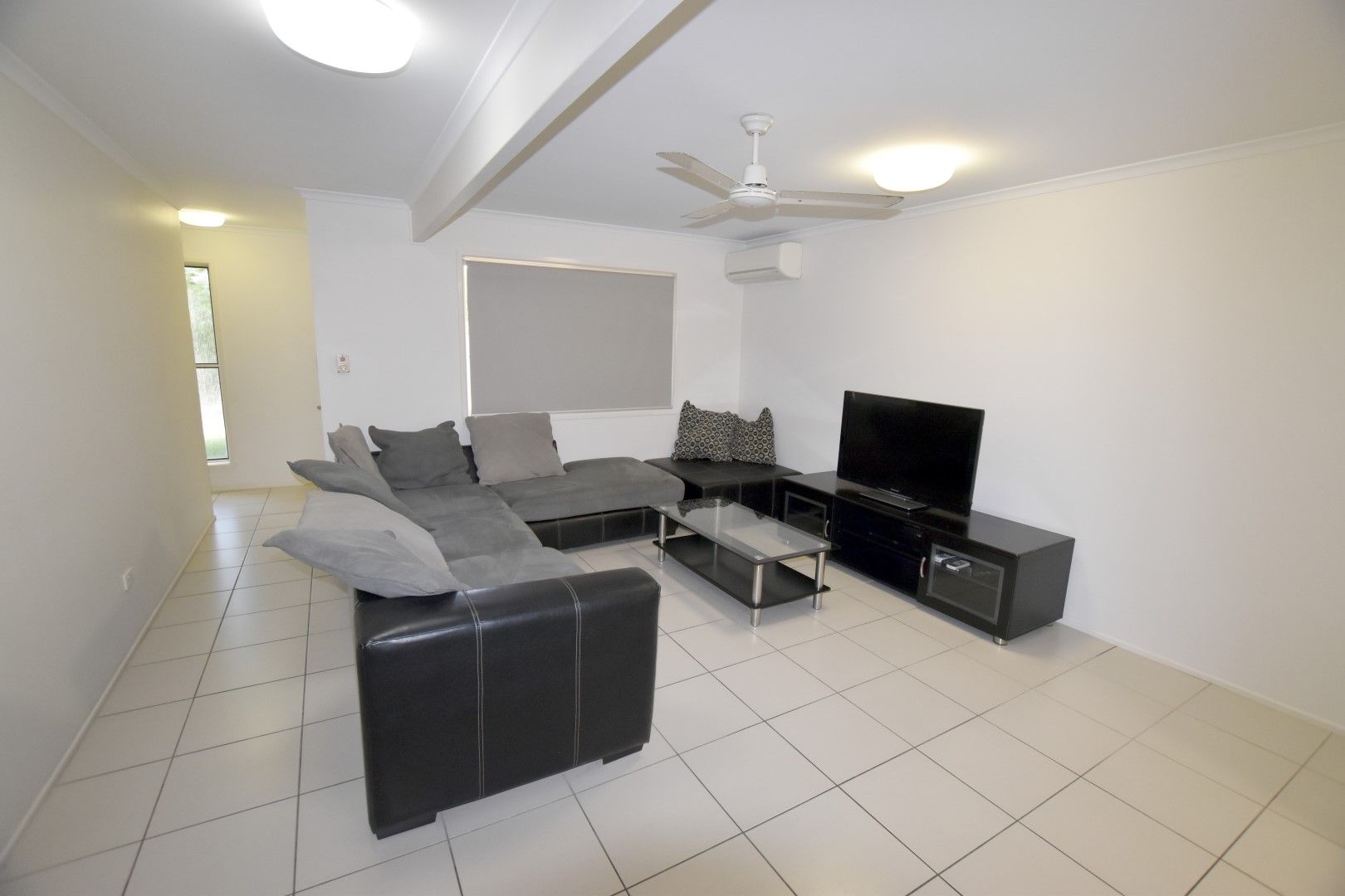 2/33 Side Street, West Gladstone, QLD 4680