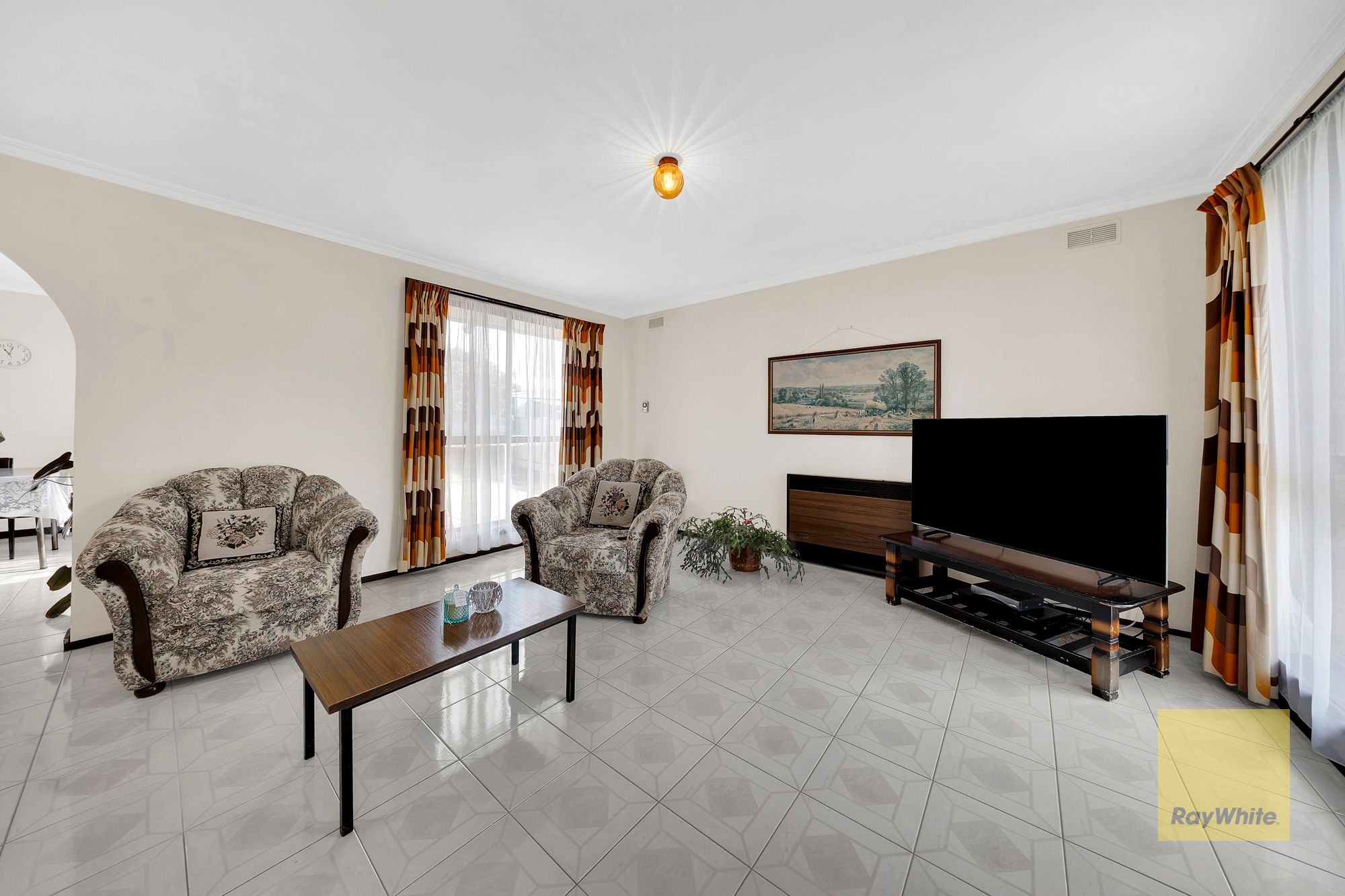89 Tamar Drive — photo 3 of 19