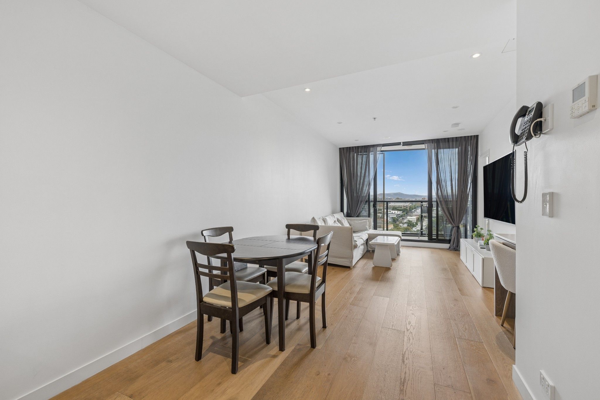 1513/179 Alfred Street — photo 5 of 27