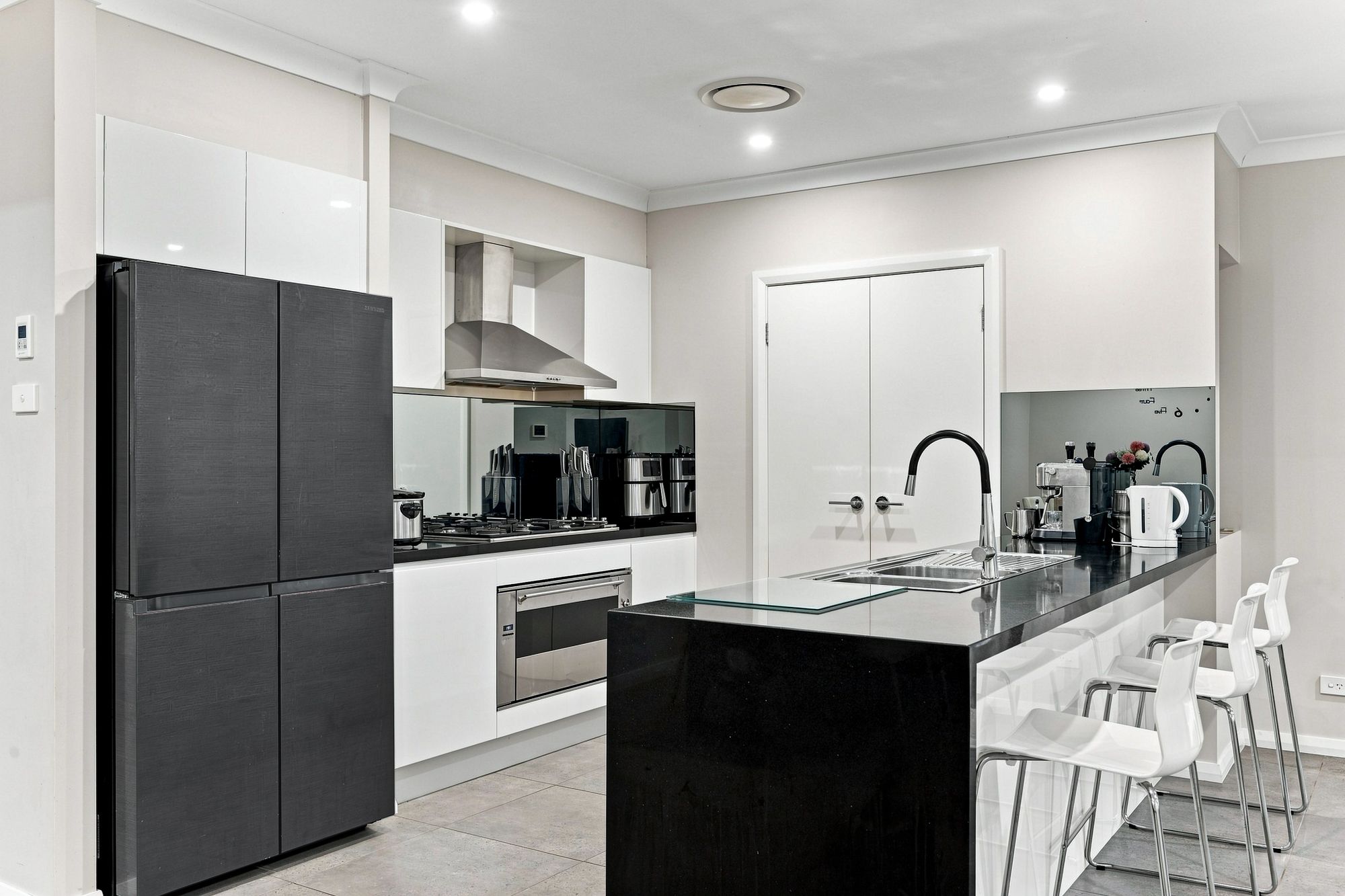 10 Armstrong Street, JORDAN SPRINGS, NSW 2747