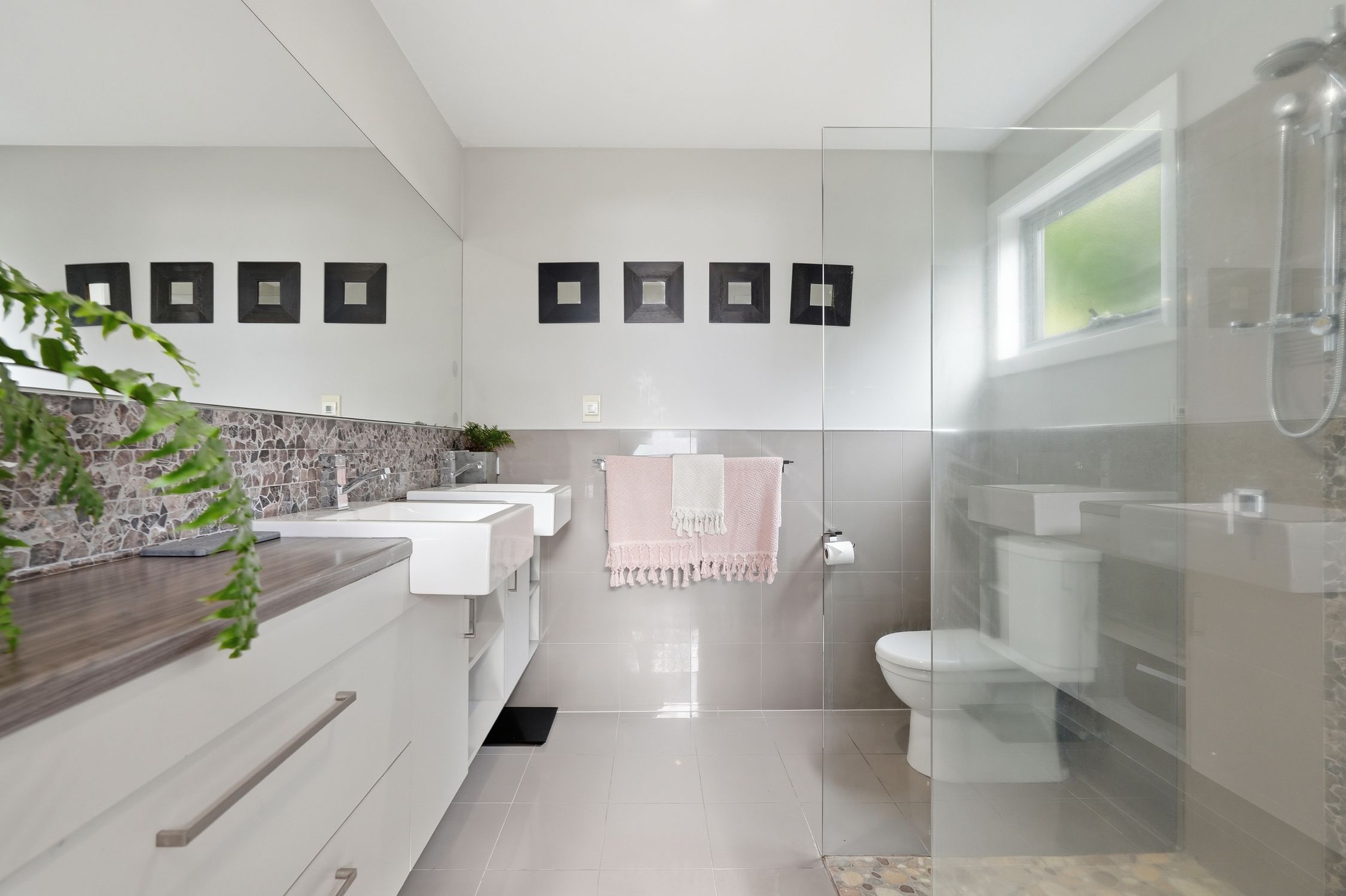 2 Correa Place — photo 11 of 24