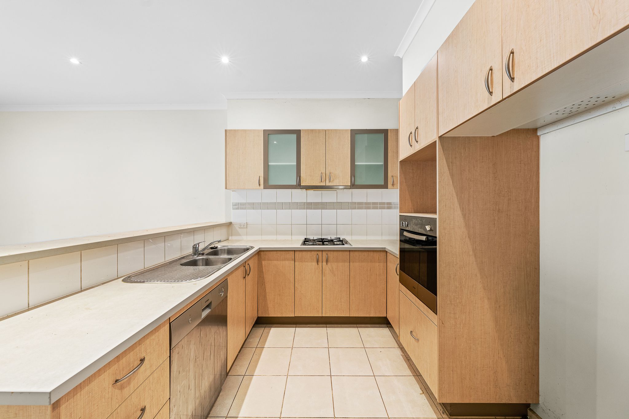 14 Kirren Close, Cranbourne, VIC 3977