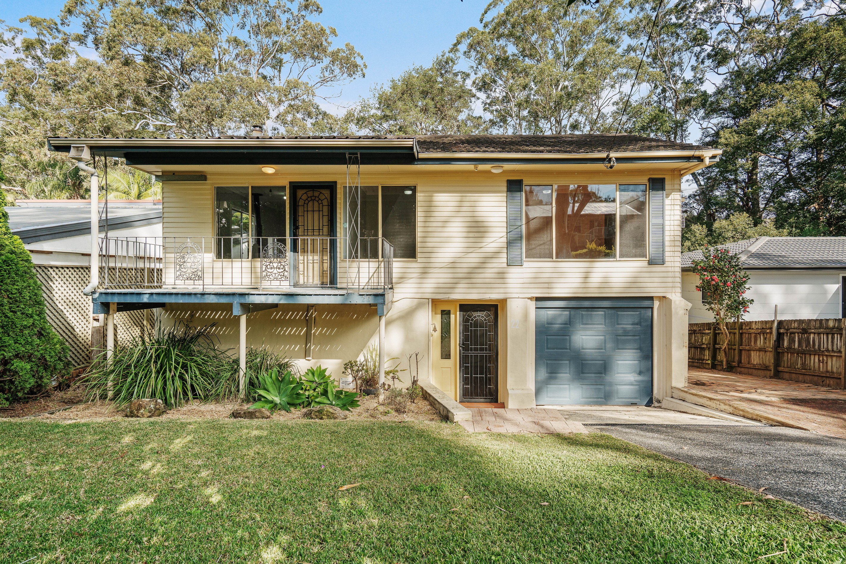 22 Bourbon Street, Wyoming, NSW 2250