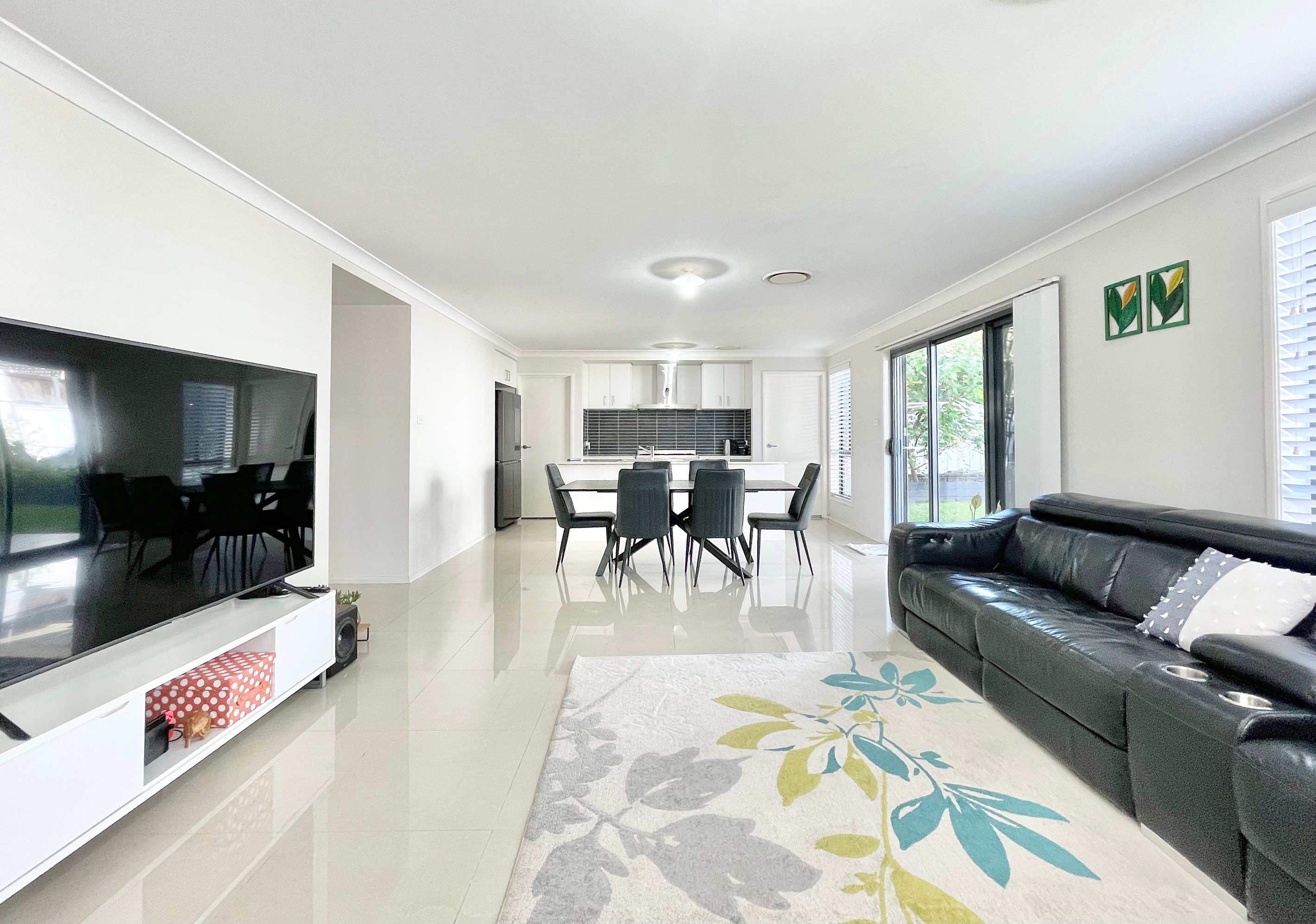 8 Bimberi Avenue, Minto, NSW 2566