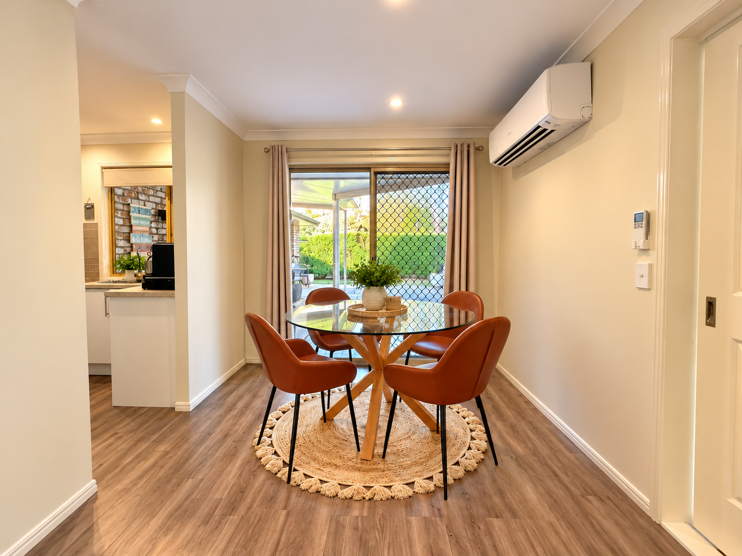 10 Augusta Crescent — photo 10 of 23