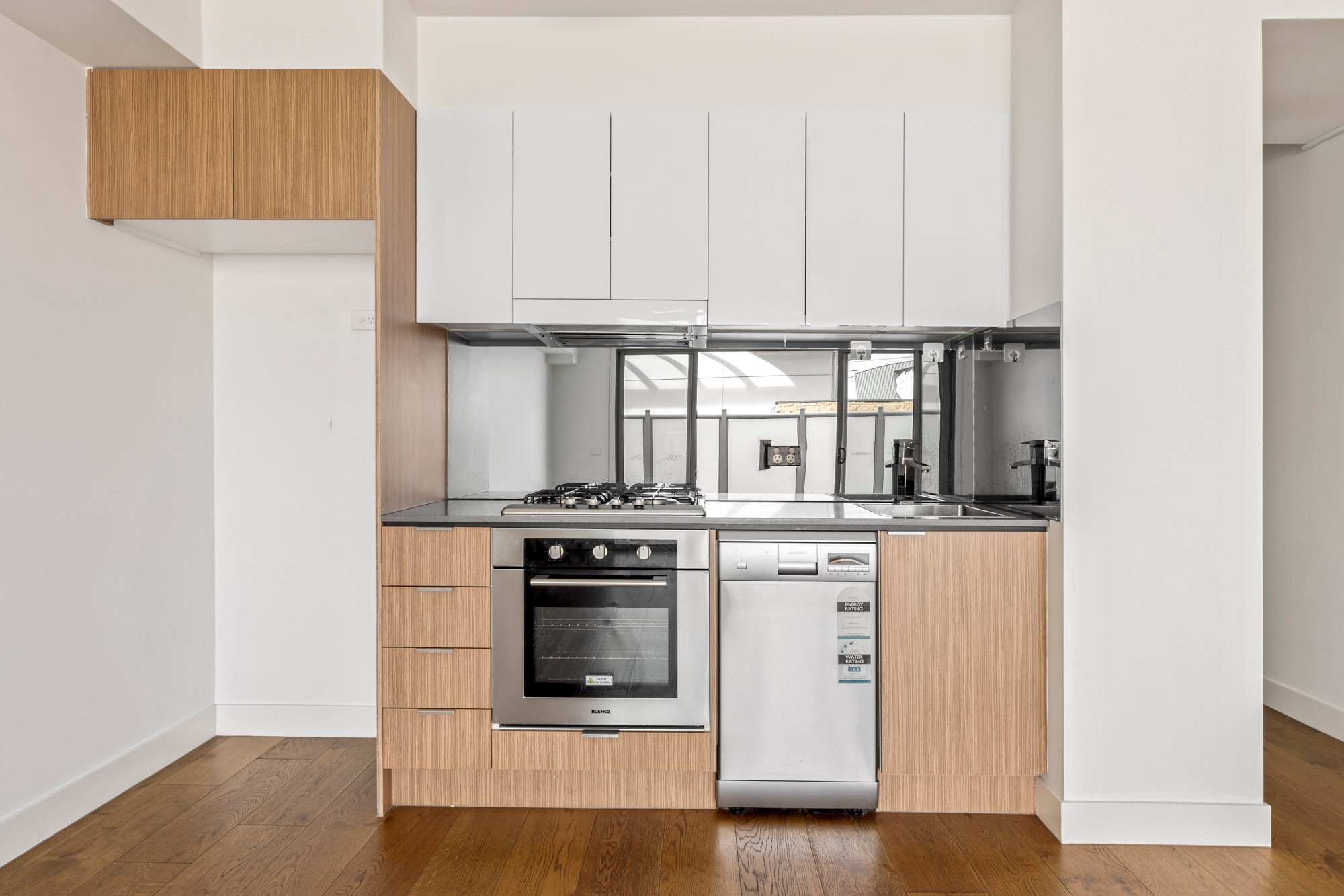 201/79 Poath Road, Murrumbeena, VIC 3163