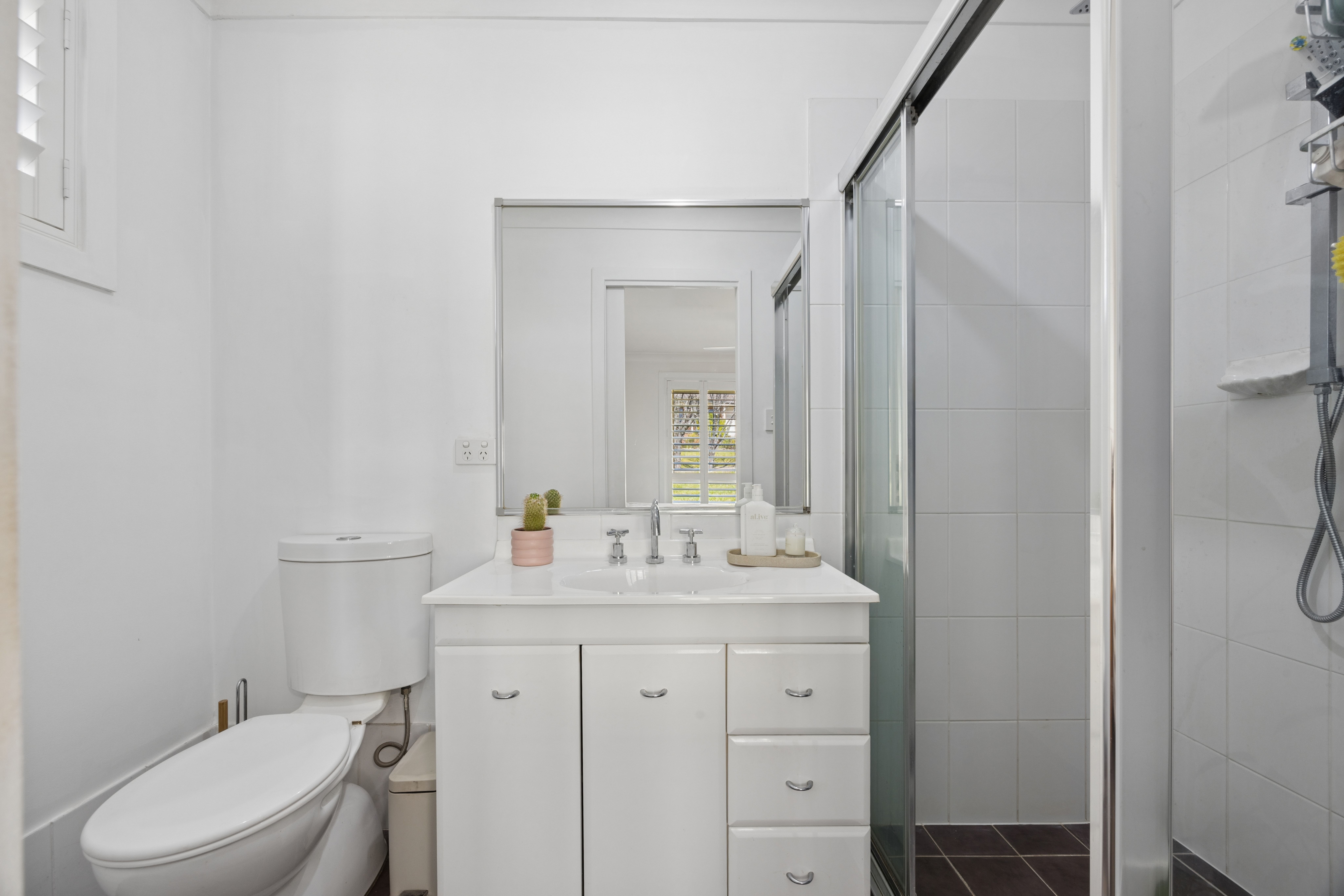 24 Henry Place — photo 8 of 19