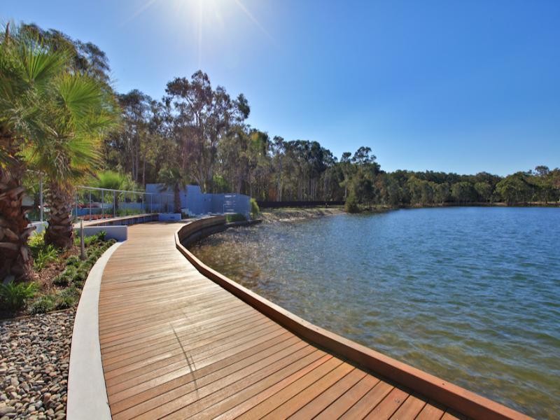 Coombabah, QLD 4216