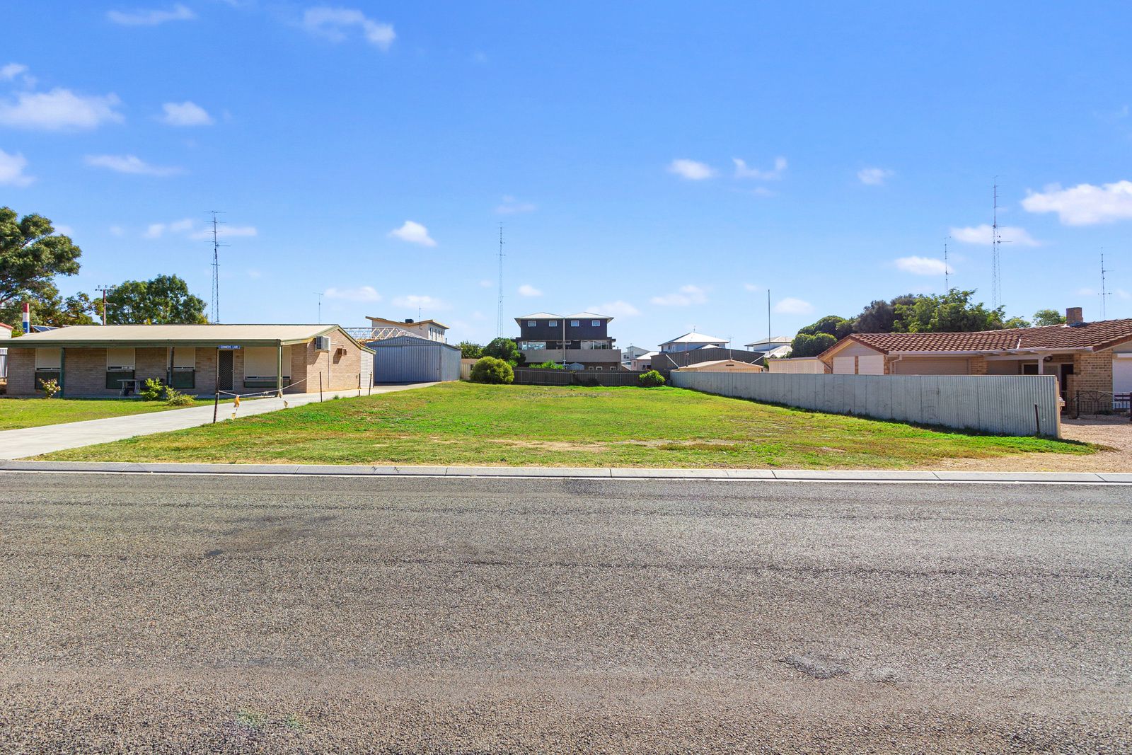 27 Trelawney Street, Moonta Bay, SA 5558