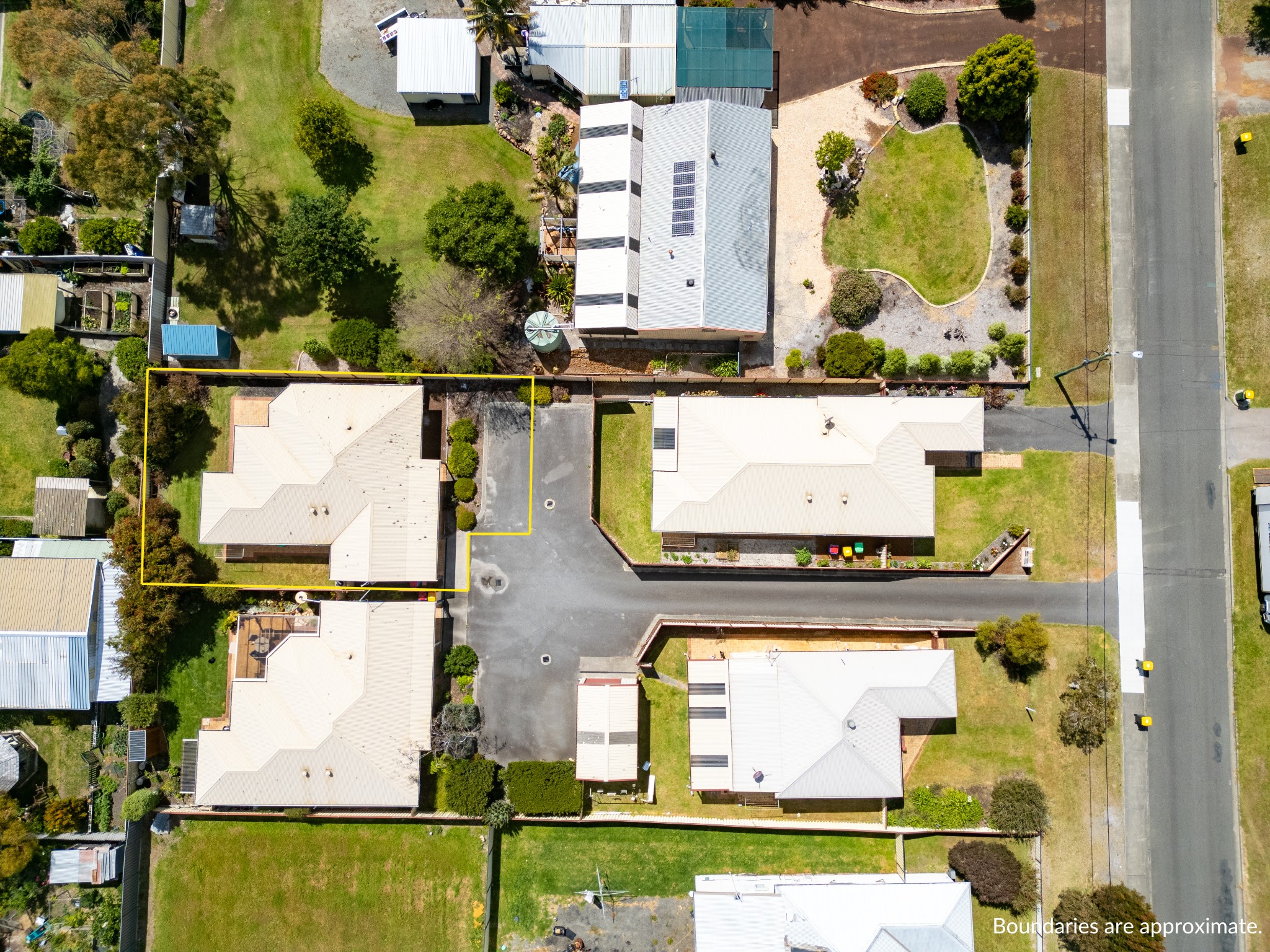 2/48 Katoomba Street, Orana, WA 6330