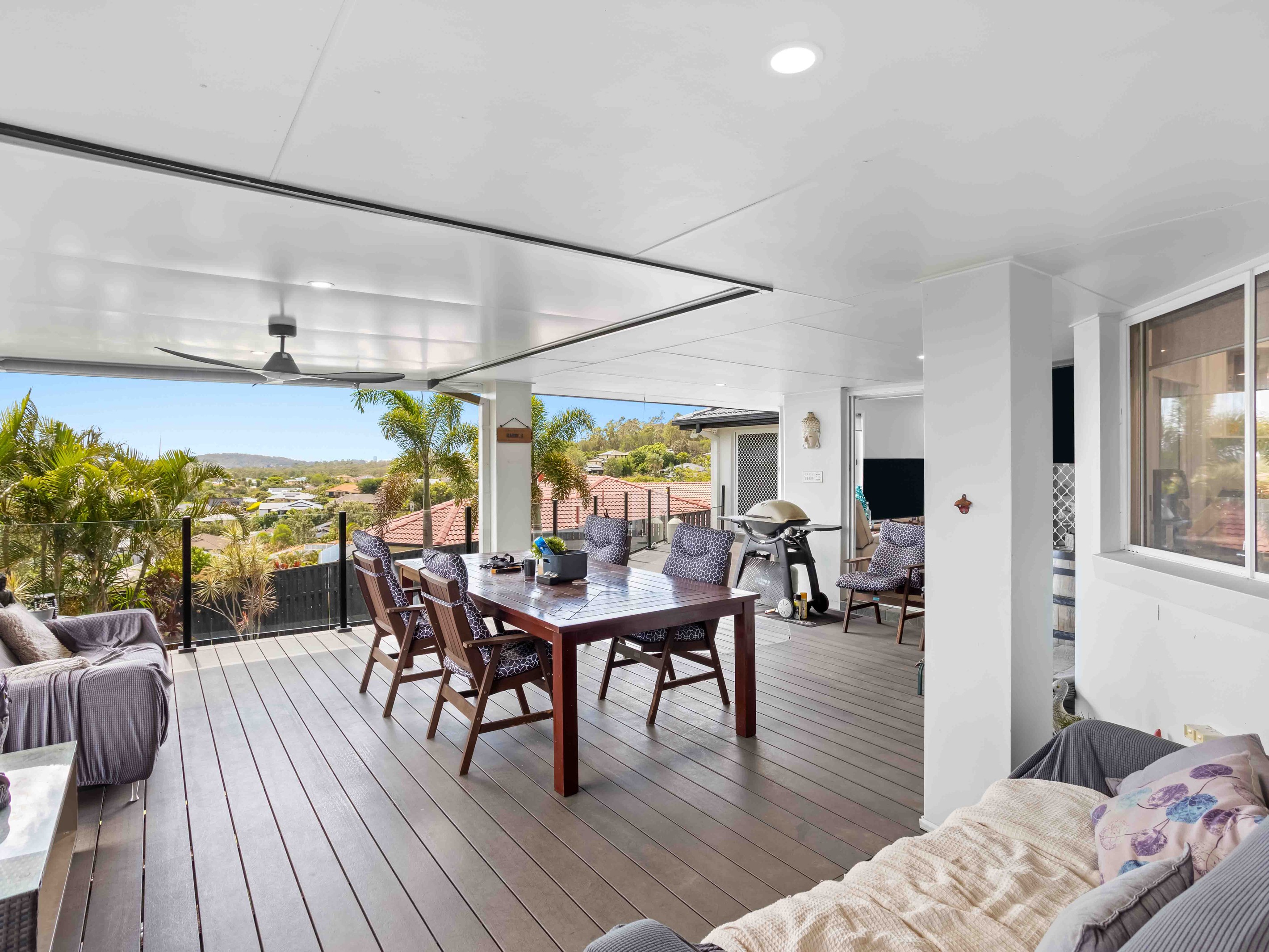 17 Yaldara Street, Pacific Pines, QLD 4211