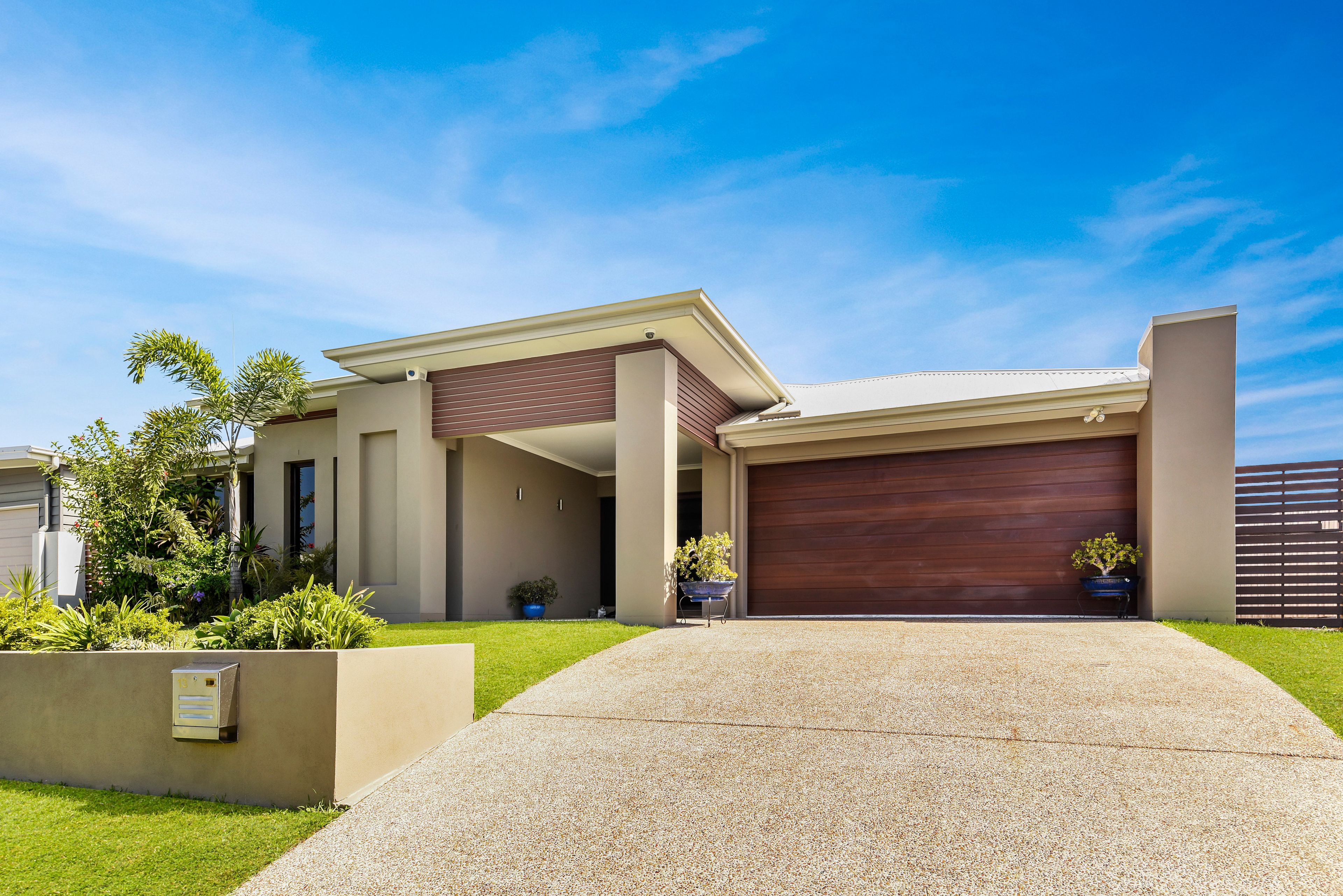 13 Riflebird Place, Mountain Creek, QLD 4557