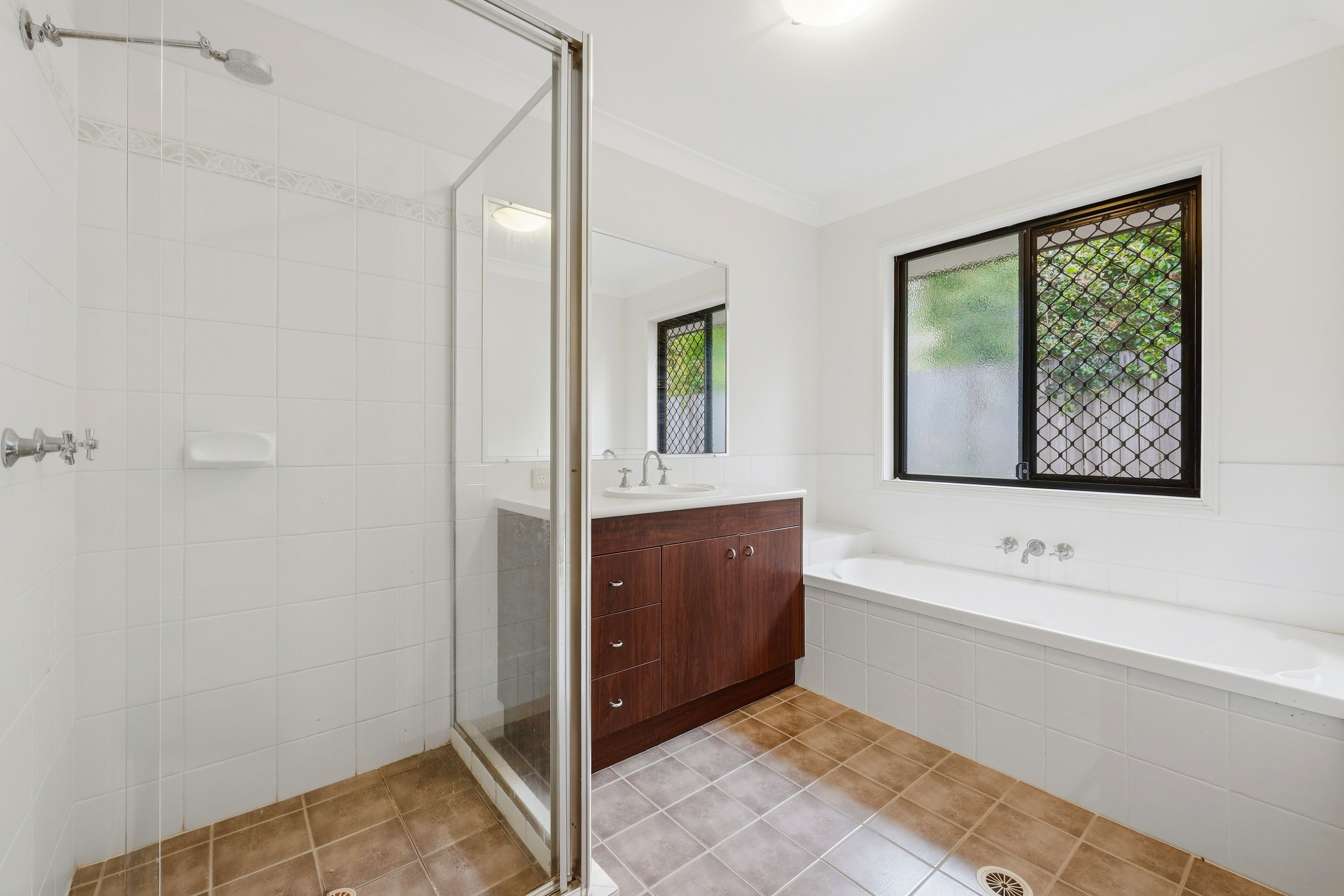 14 Freesia Court — photo 20 of 30