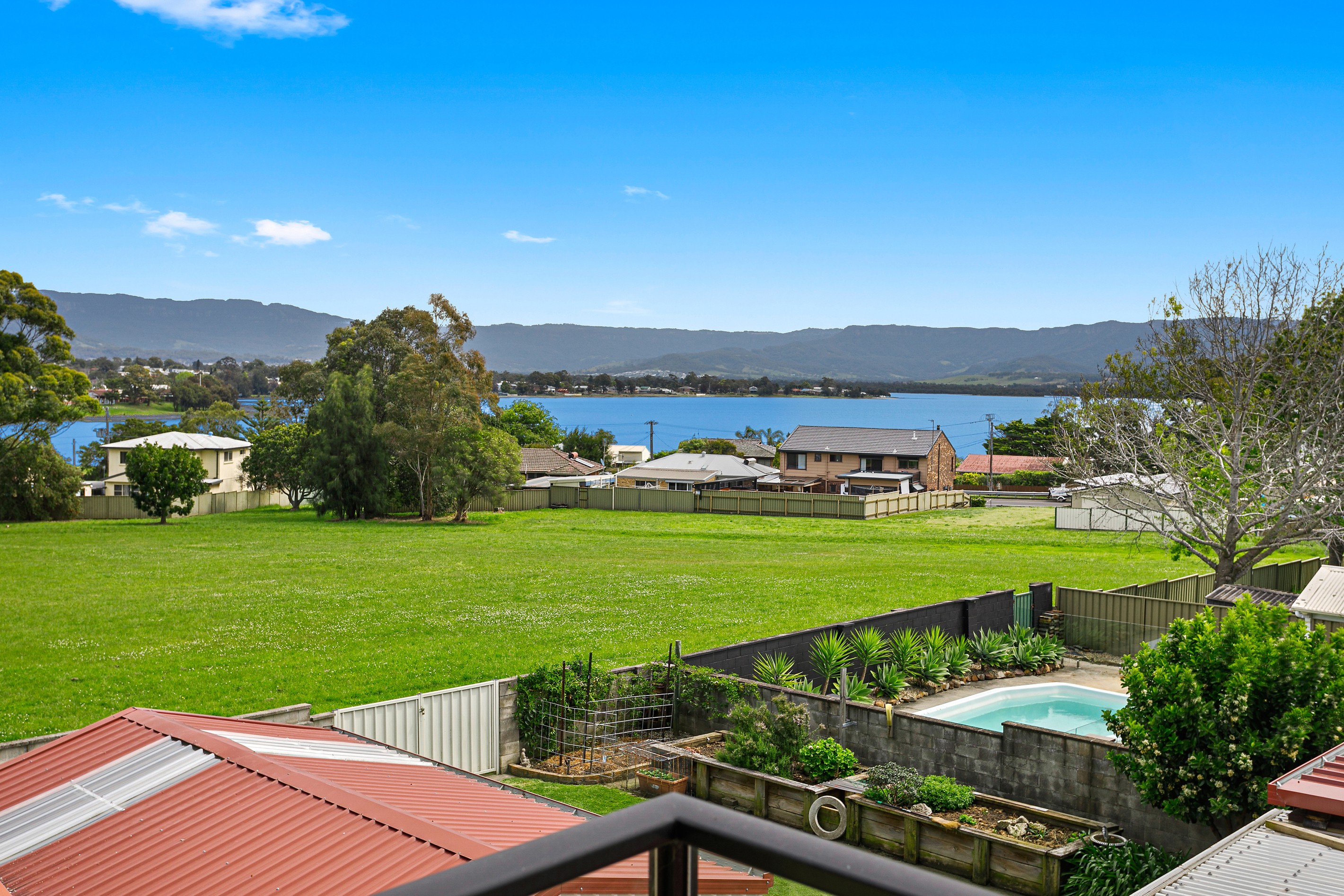 47 Goolagong Circuit, Mount Warrigal, NSW 2528