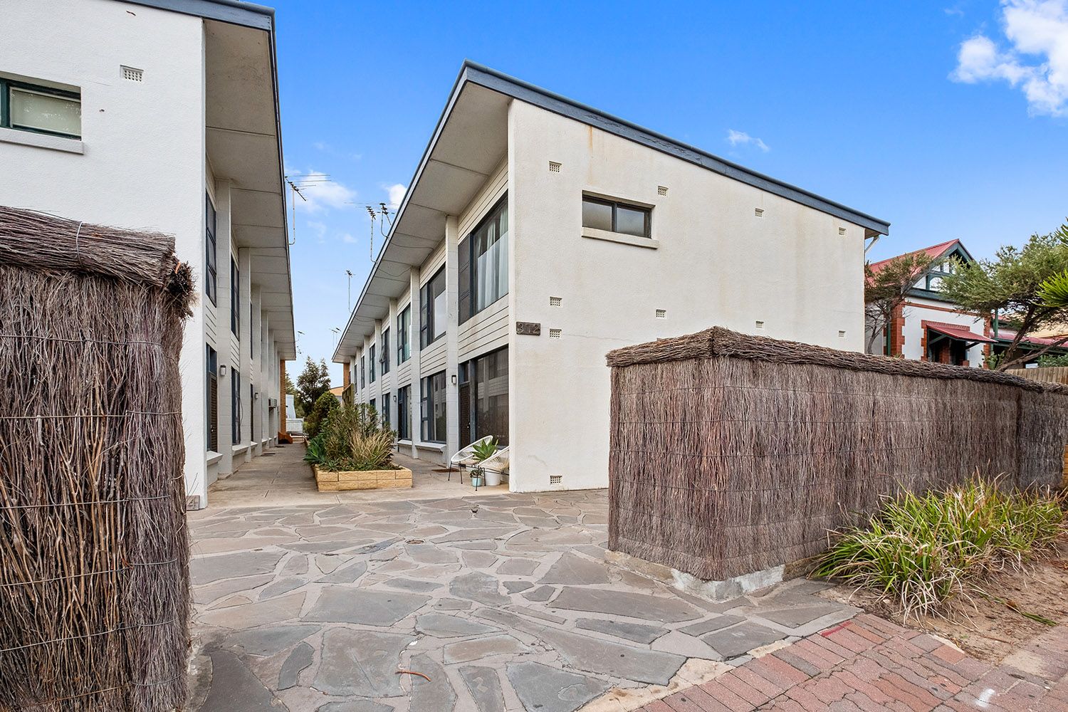 2/372 Seaview Road, Henley Beach, SA 5022