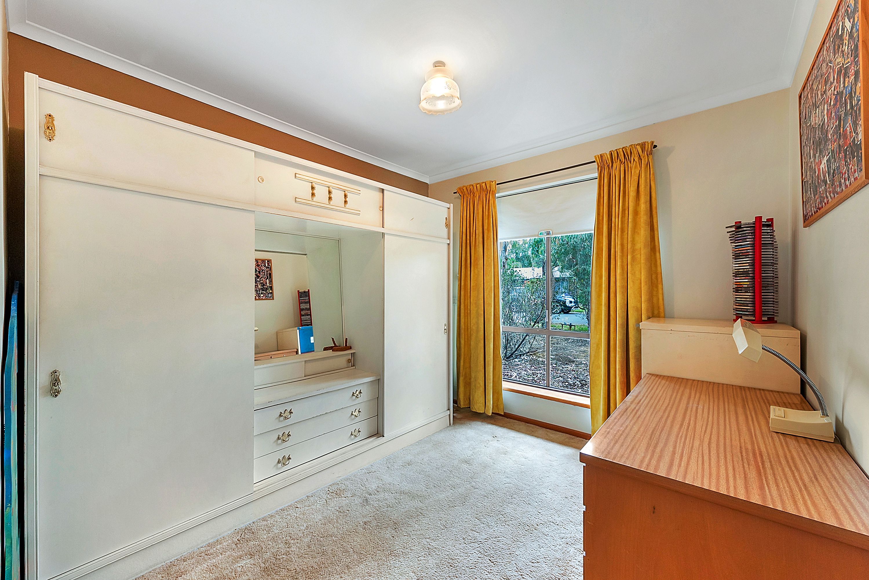 12 Santander Drive — photo 9 of 10