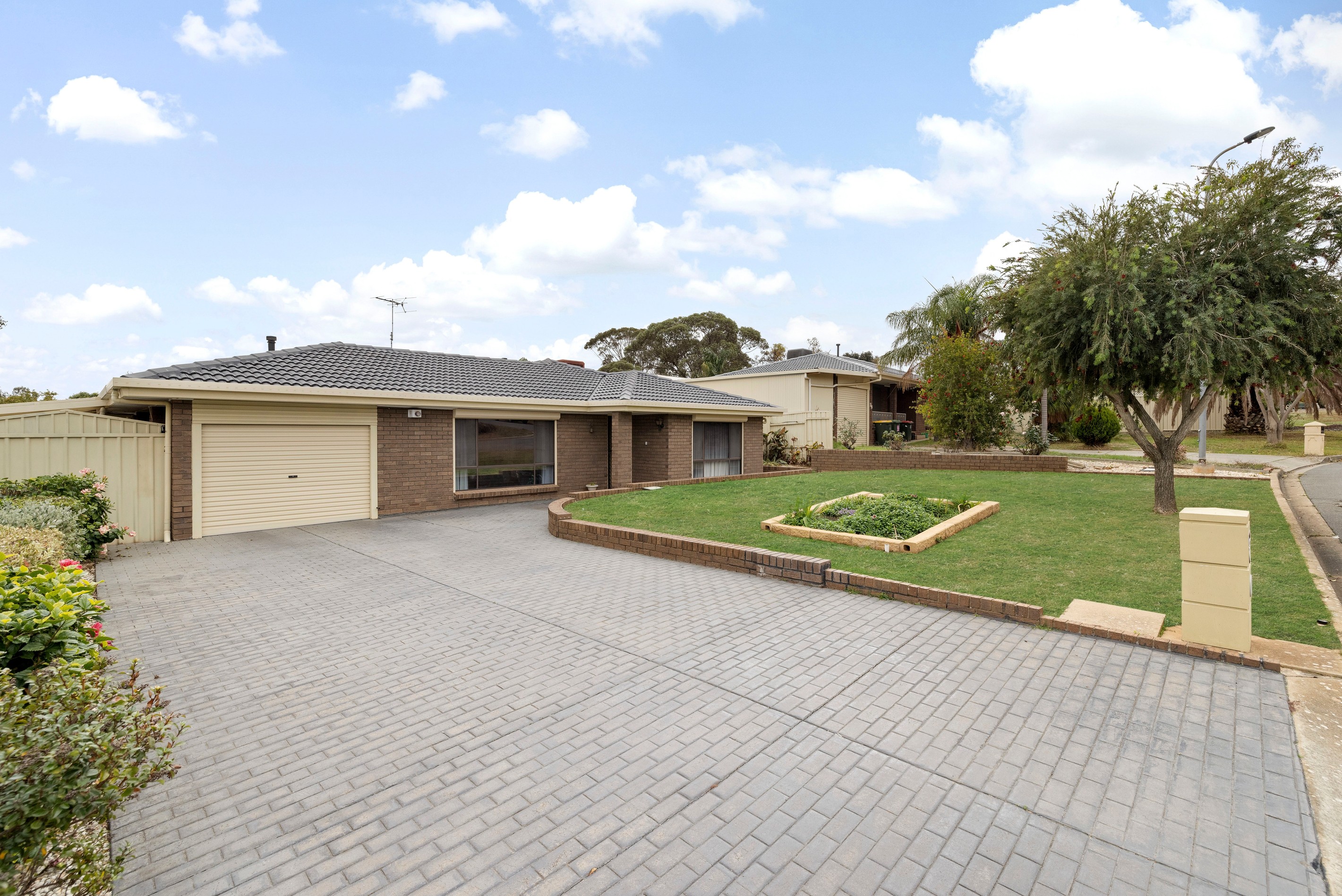 30 Gladman Close, Hillbank, SA 5112