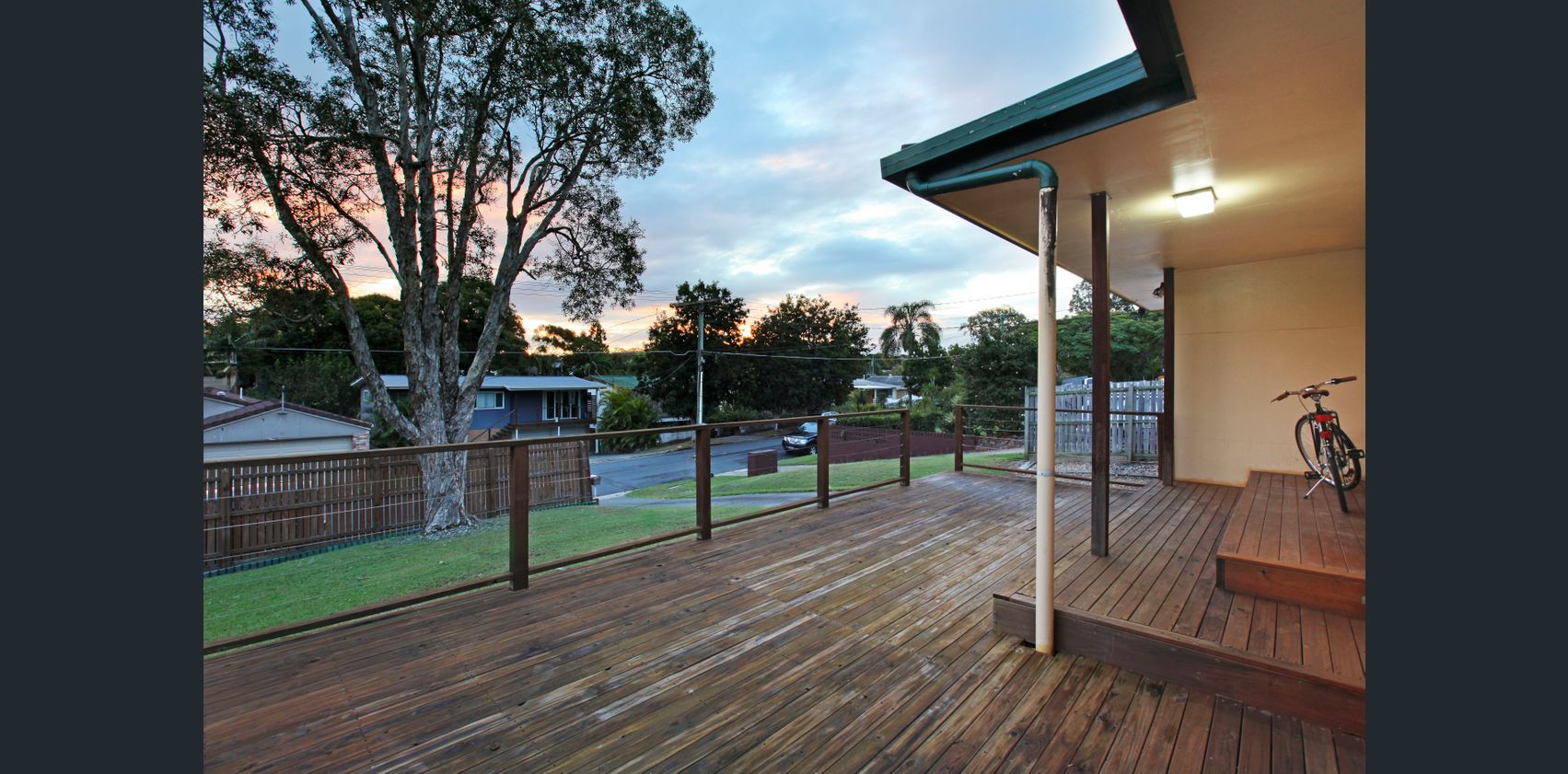 16 Lara Street, Southport, QLD 4215