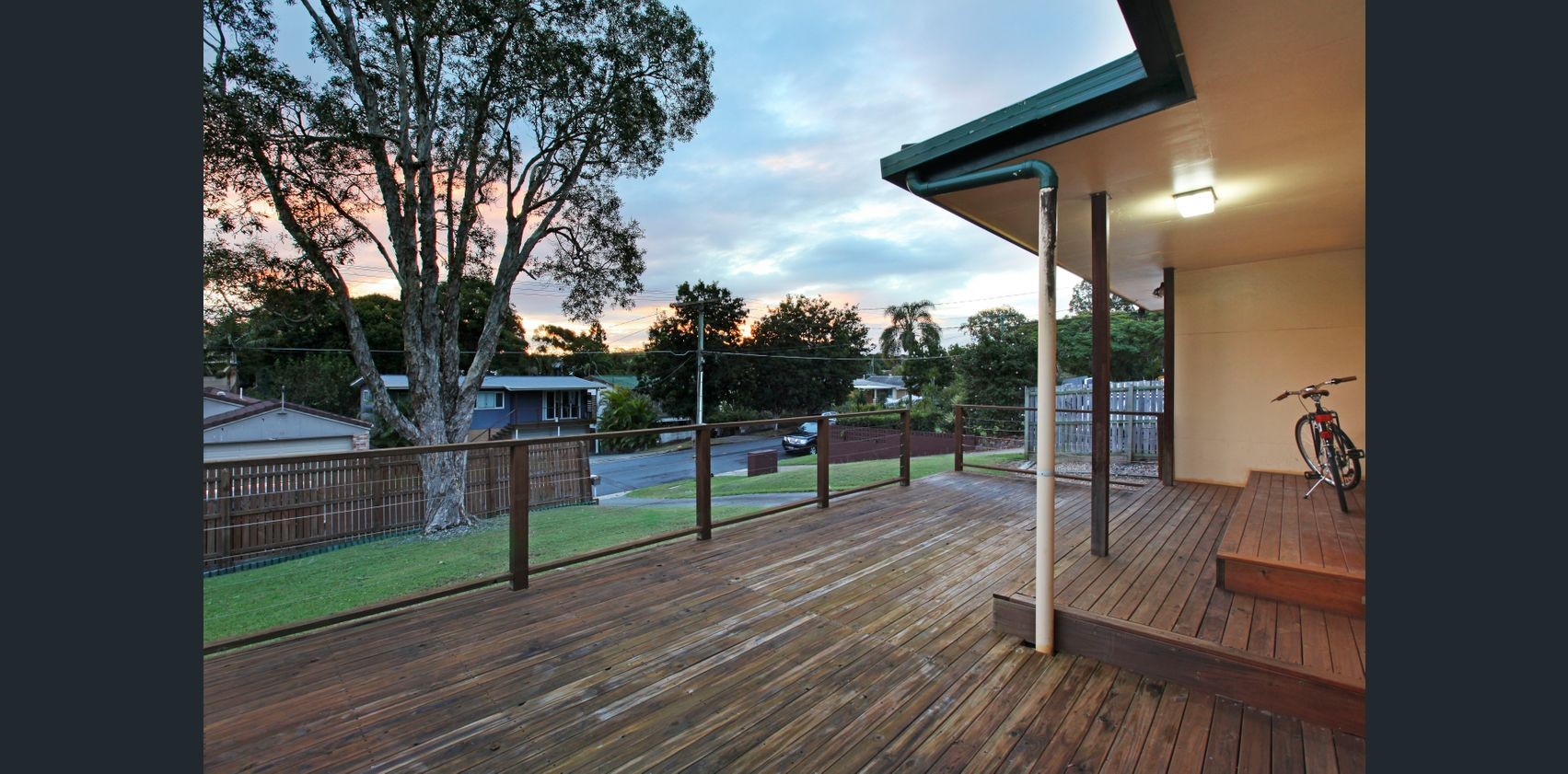 16 Lara Street, Southport, QLD 4215