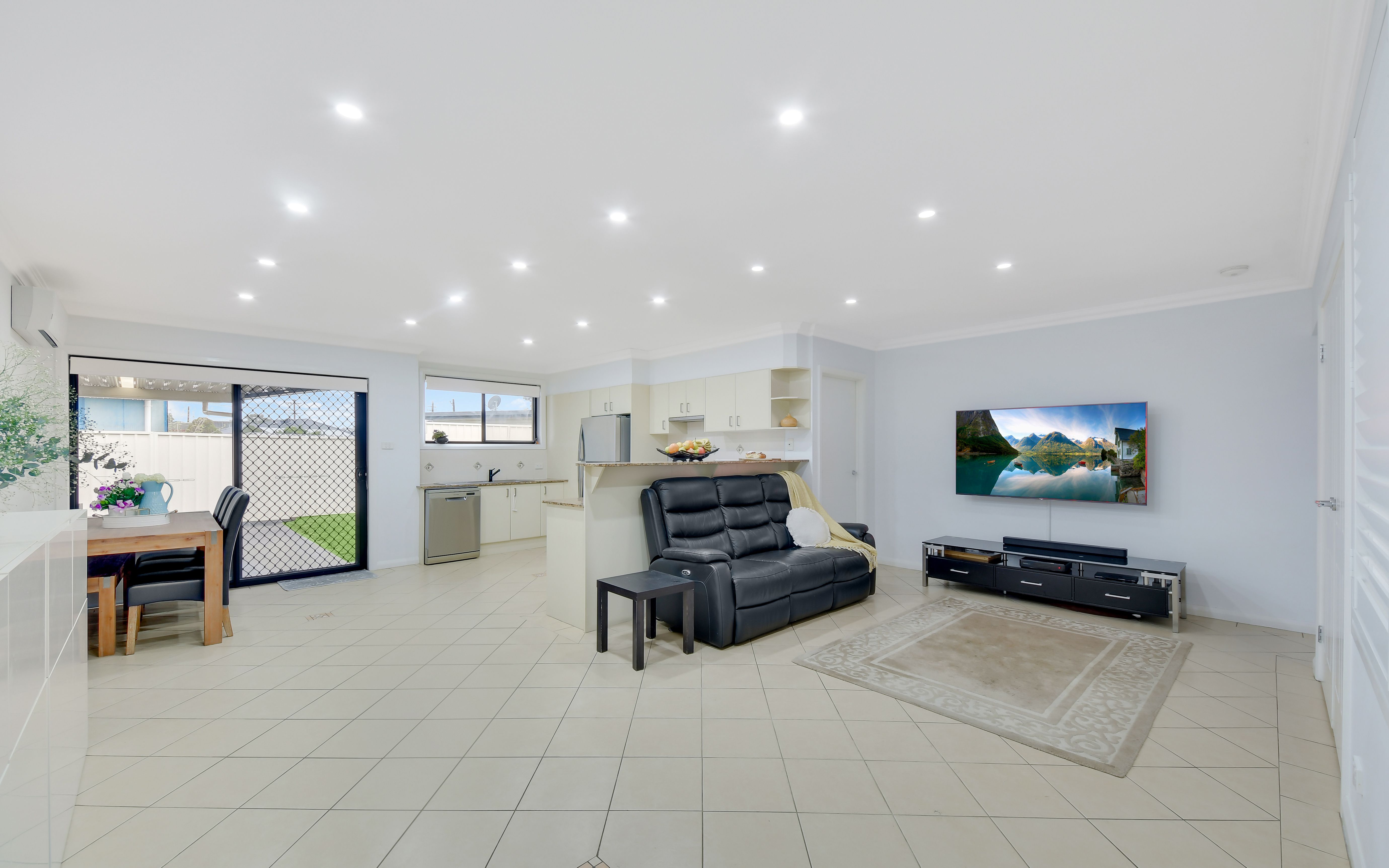 14a Lincoln Drive, Cambridge Park, NSW 2747