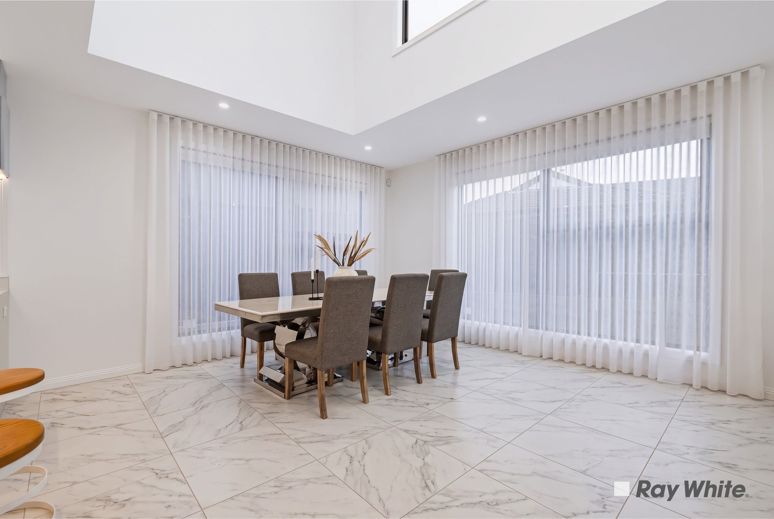8 Mclean Crescent — photo 8 of 30