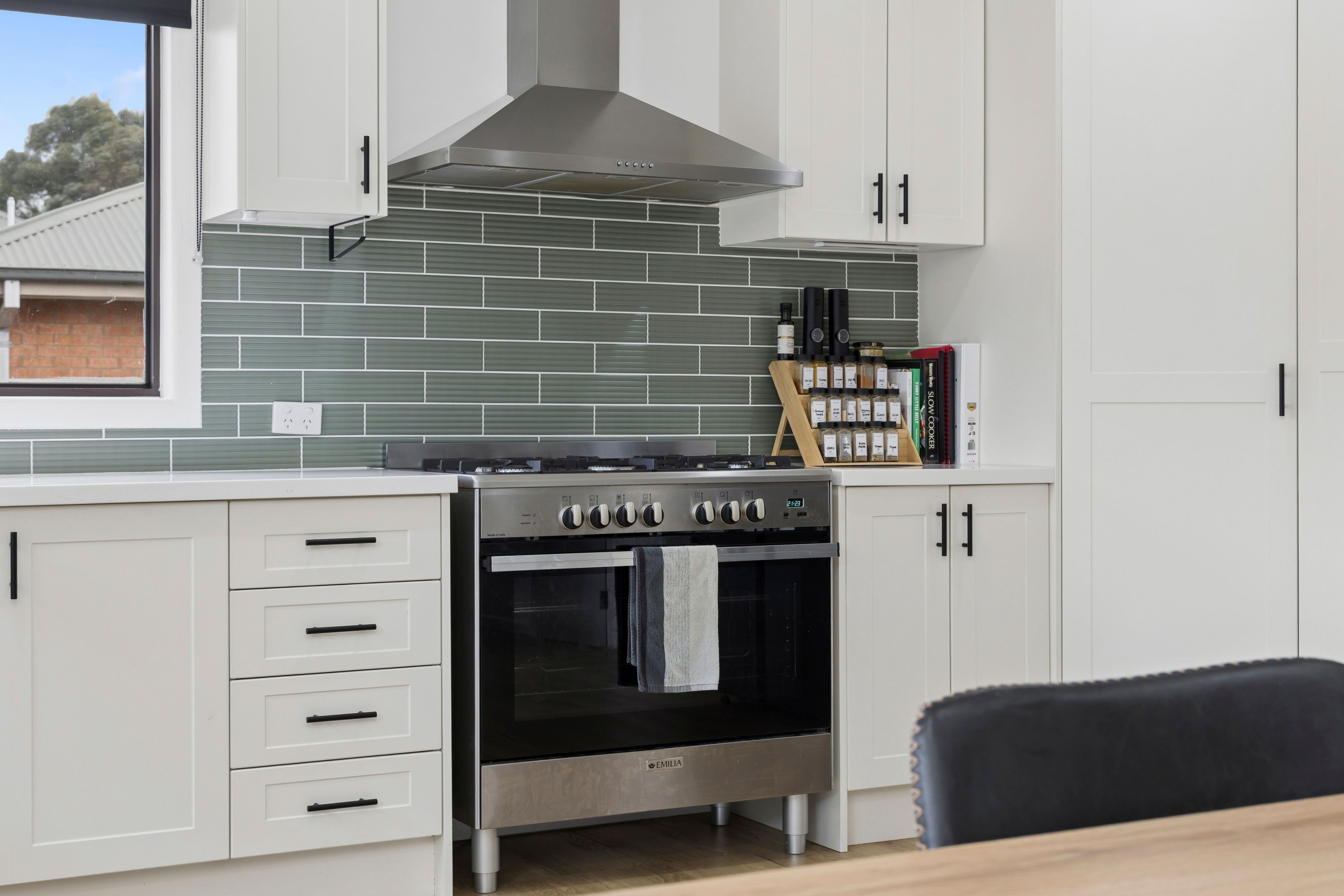 21 Mitchell Street — photo 3 of 12