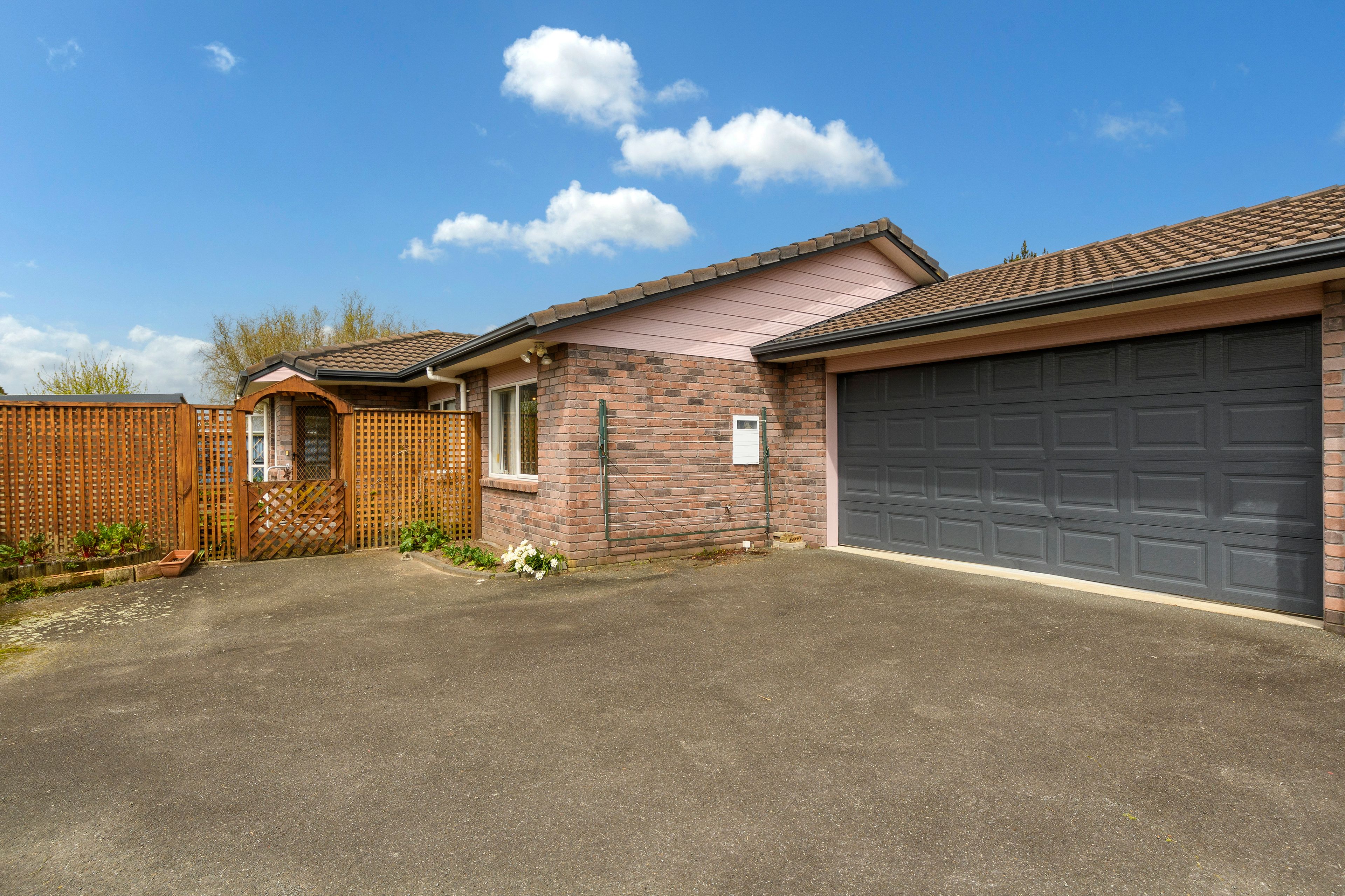 B/22 Henderson Crescent, Parkvale, Tauranga City