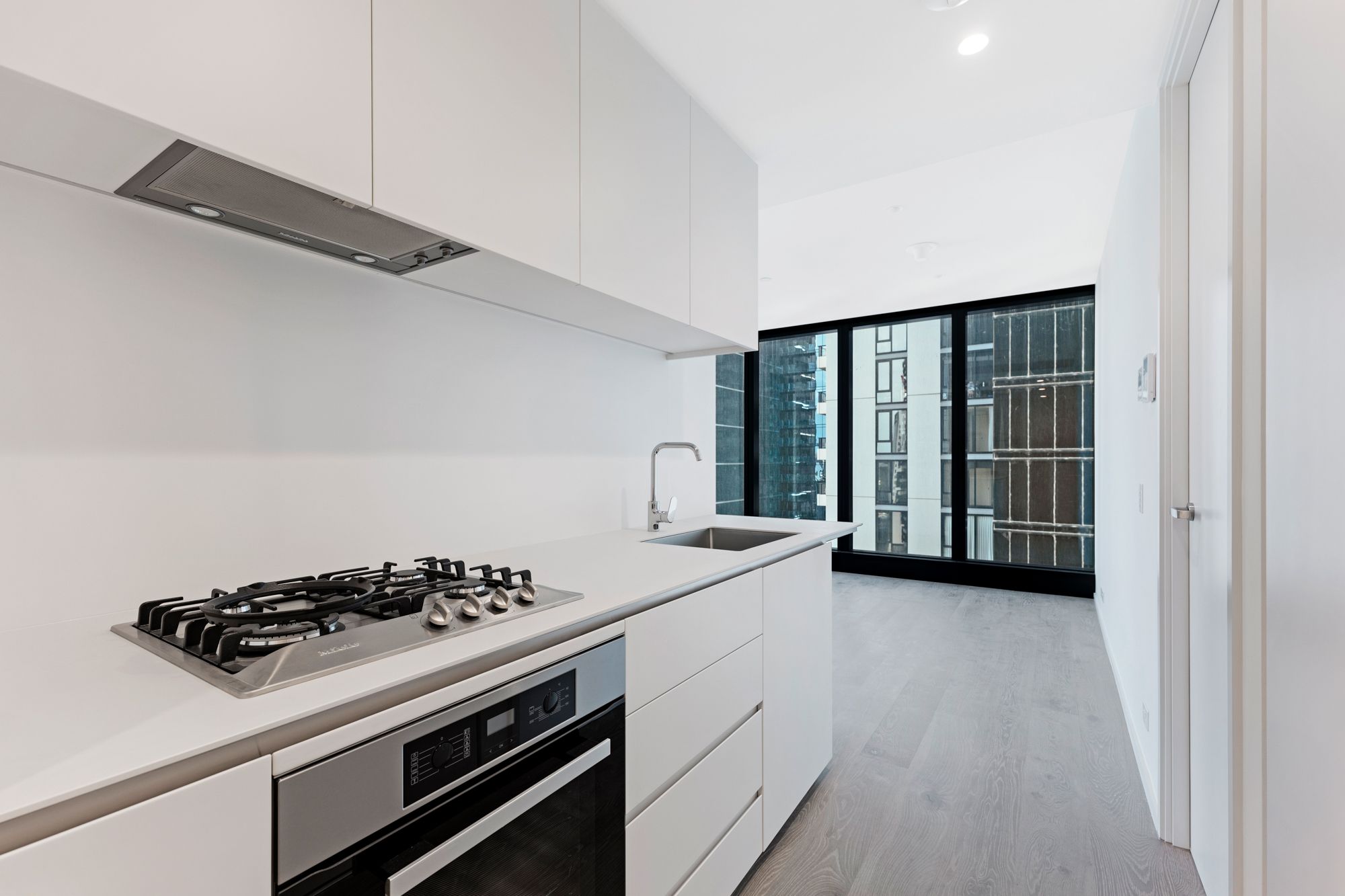 2/70 Southbank Boulevard, Southbank, VIC 3006