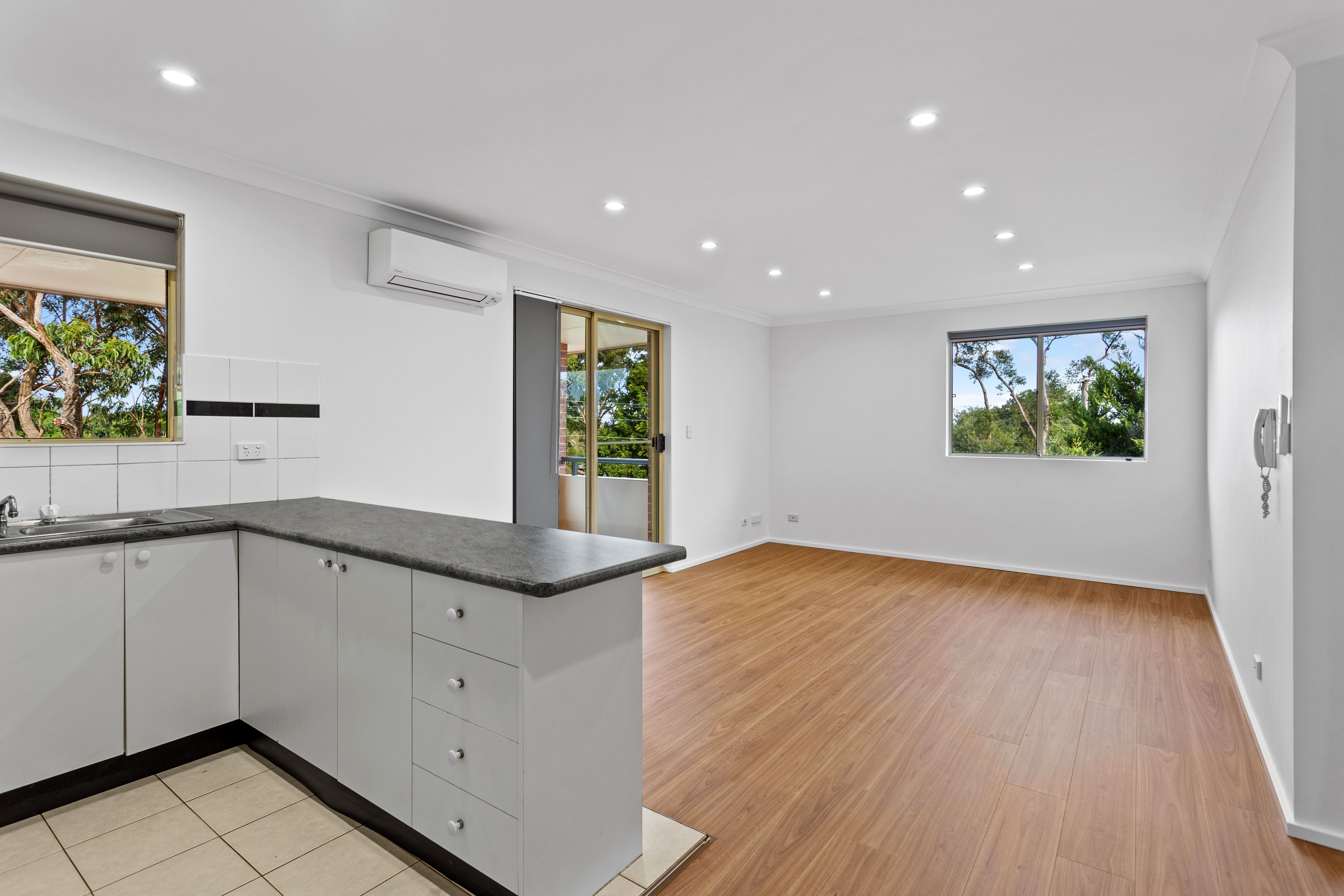 15/494-496 President Avenue, Kirrawee, NSW 2232