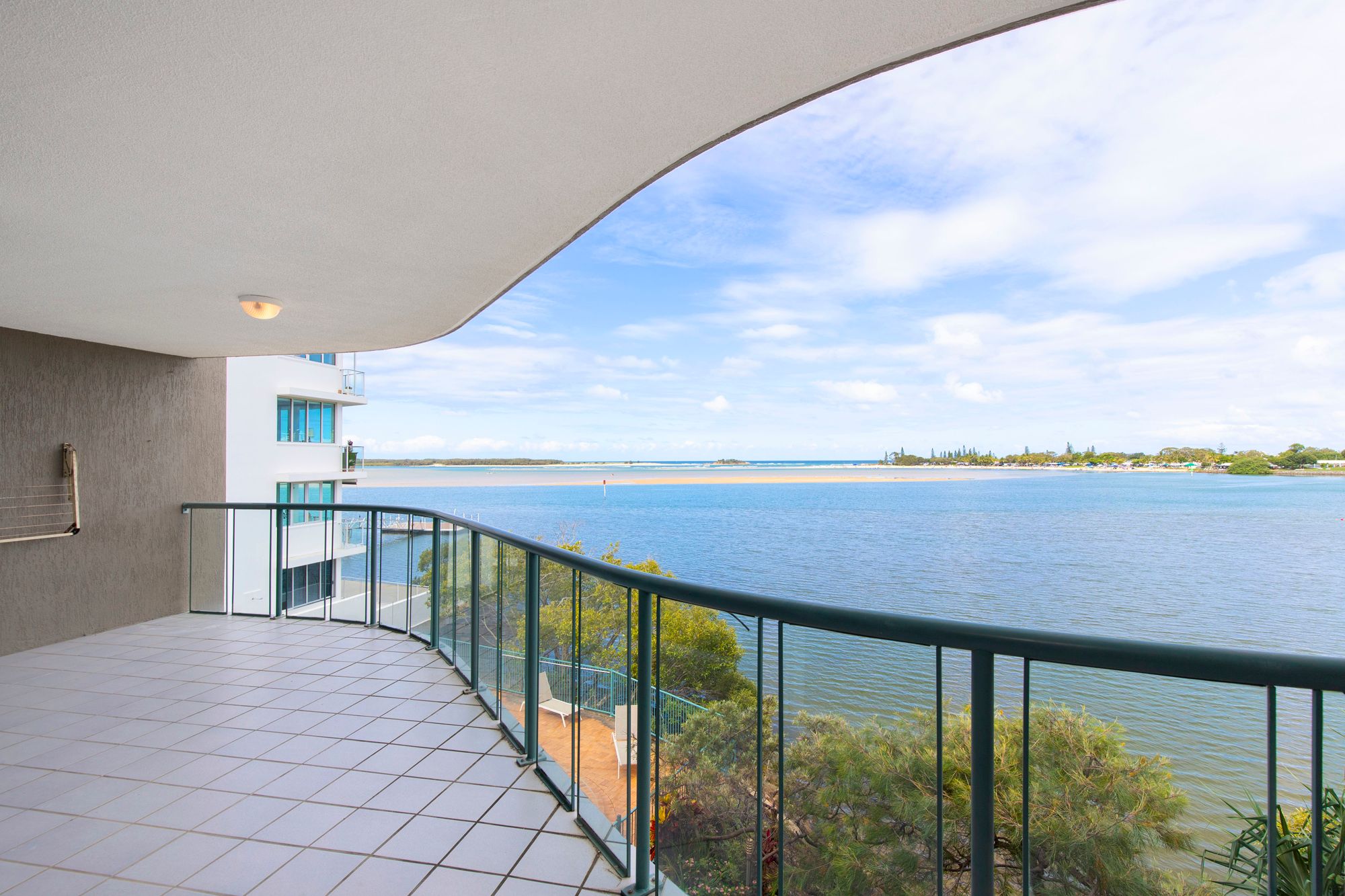 6/2 Duporth Avenue, Maroochydore, QLD 4558