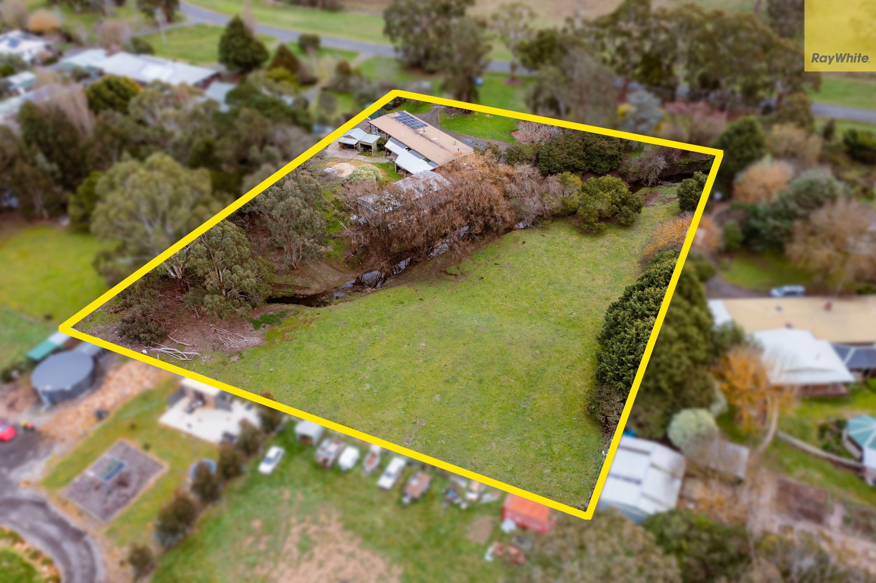 832 Ballan-Greendale Road, Greendale, VIC 3341
