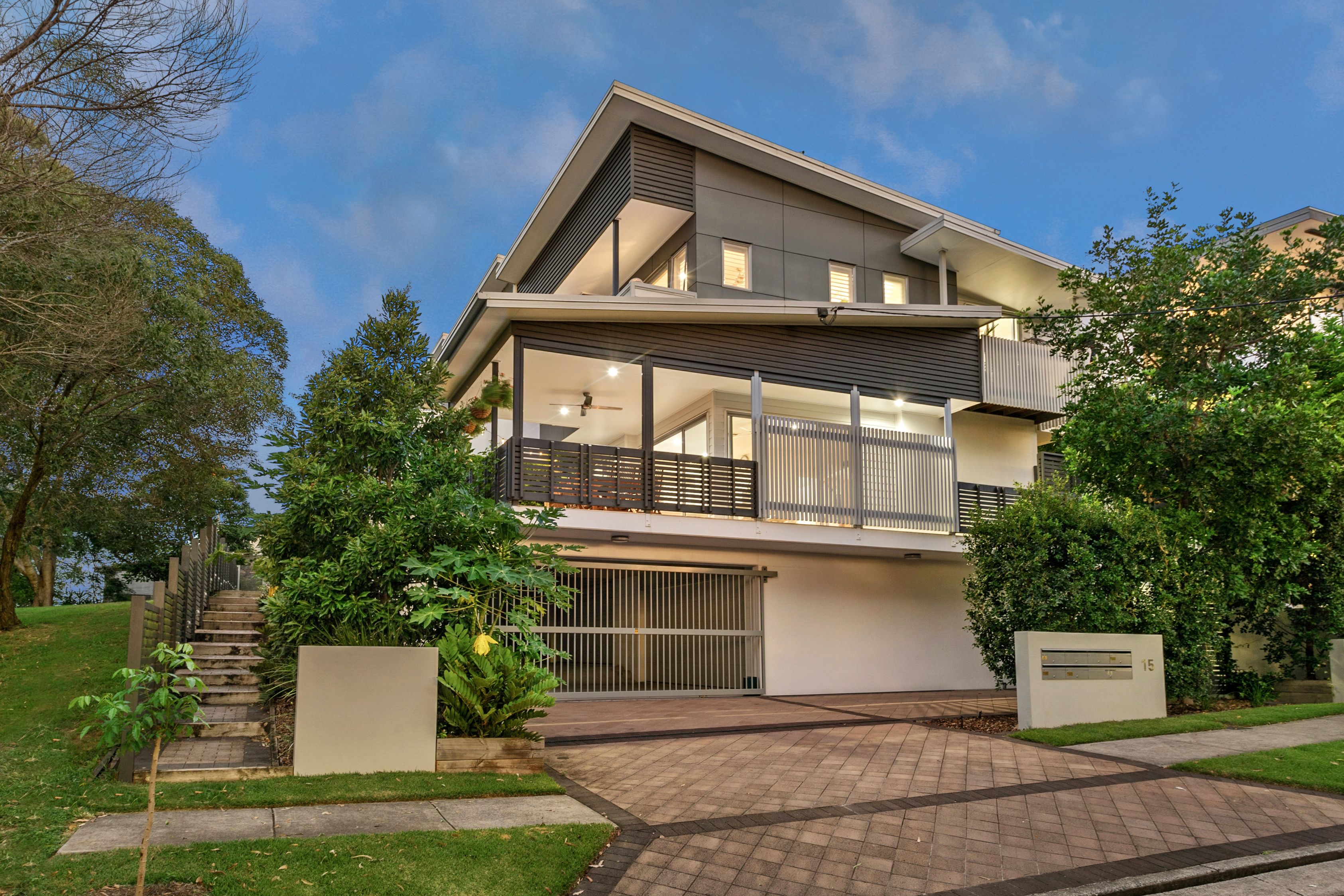 15 Quarry Road, Alderley QLD 4051