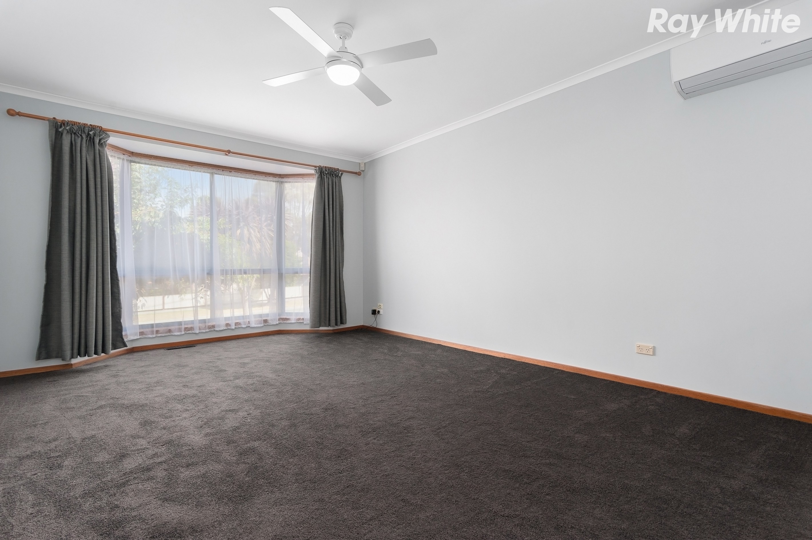 13 Irving Road, Pakenham, VIC 3810
