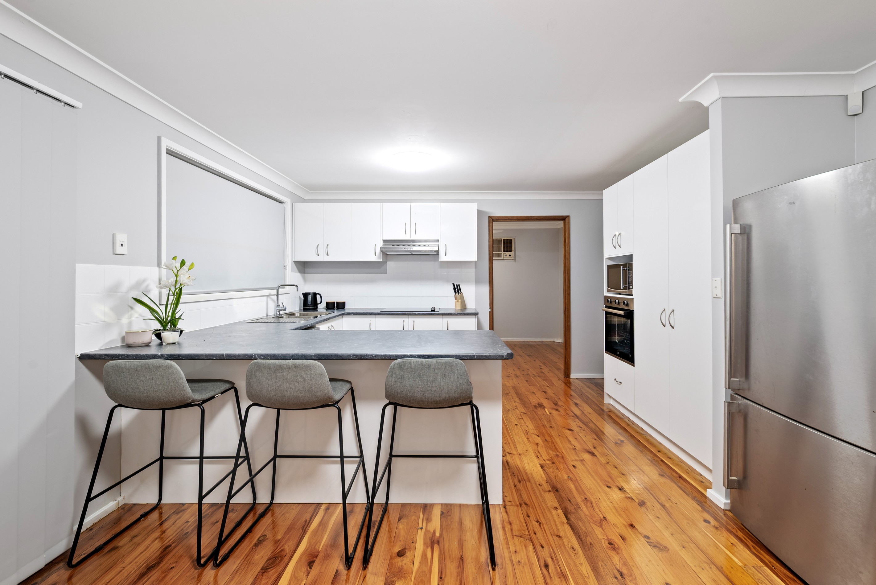 11 Braemar Avenue, St Andrews, NSW 2566