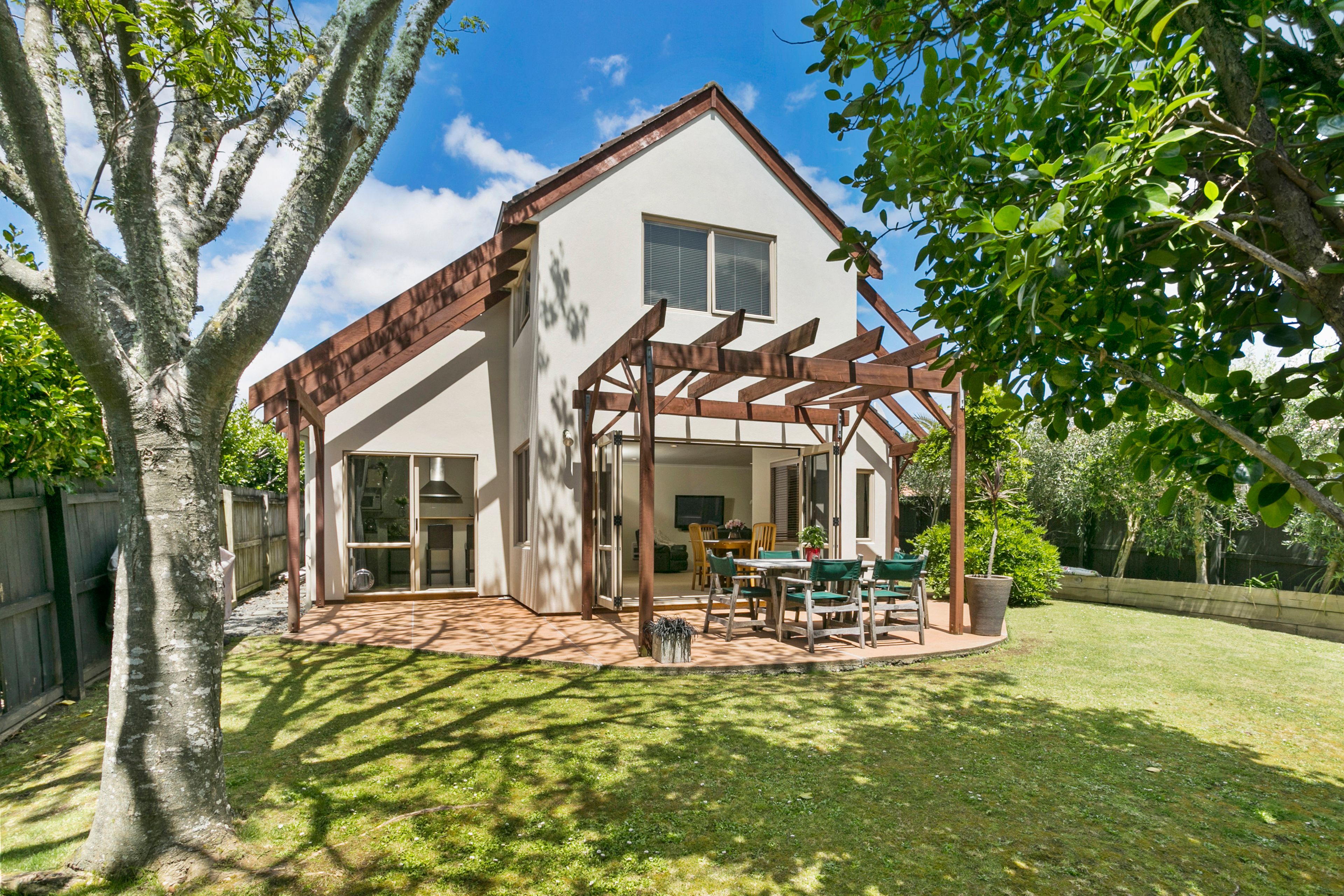11 Aclare Place, Botany, Auckland