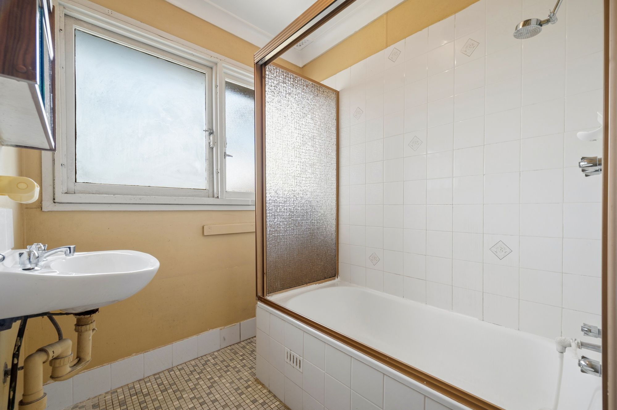 28 Docharty Street — photo 11 of 12