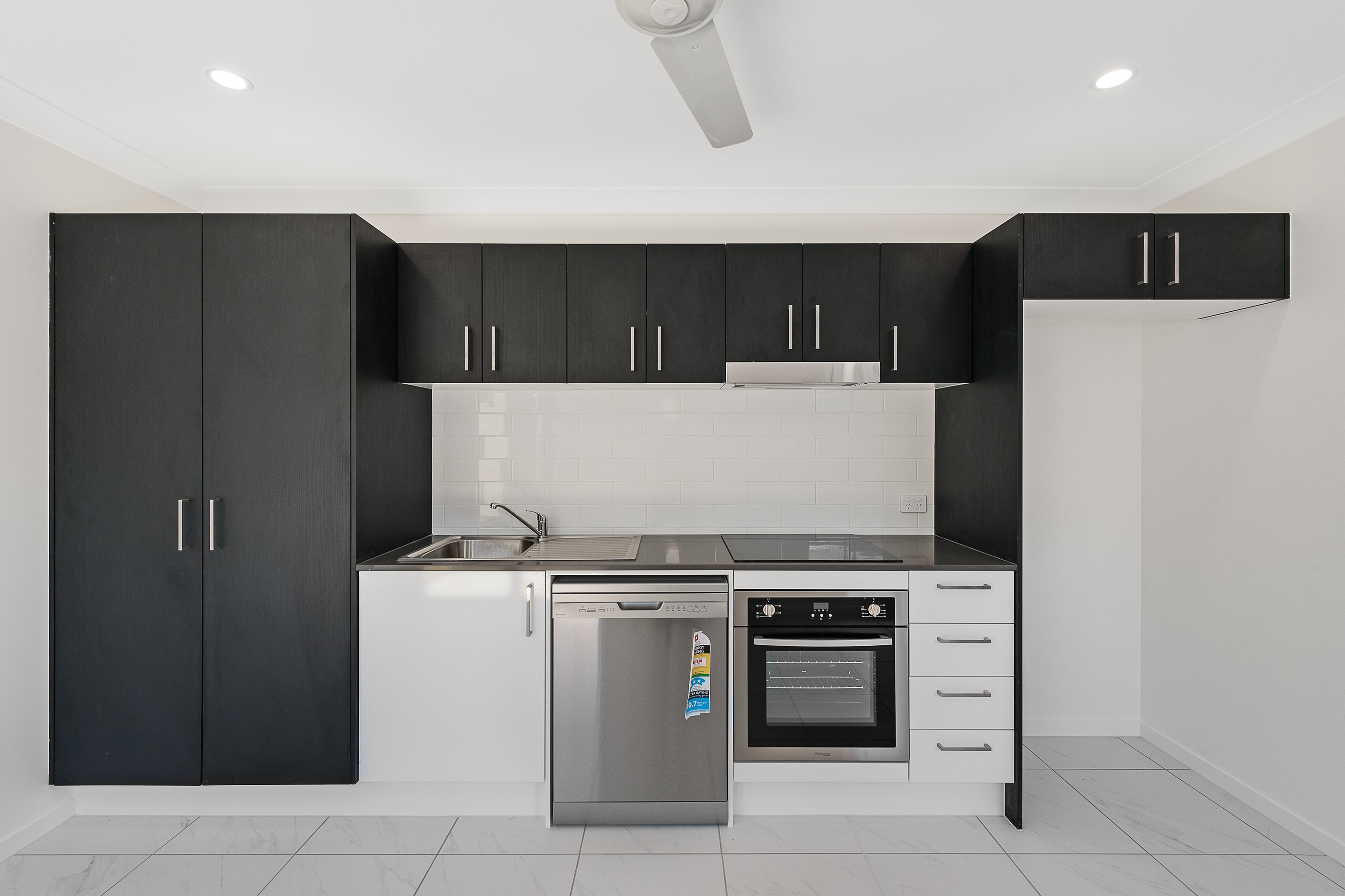 2/16 Elijah Crescent, Redbank Plains, QLD 4301