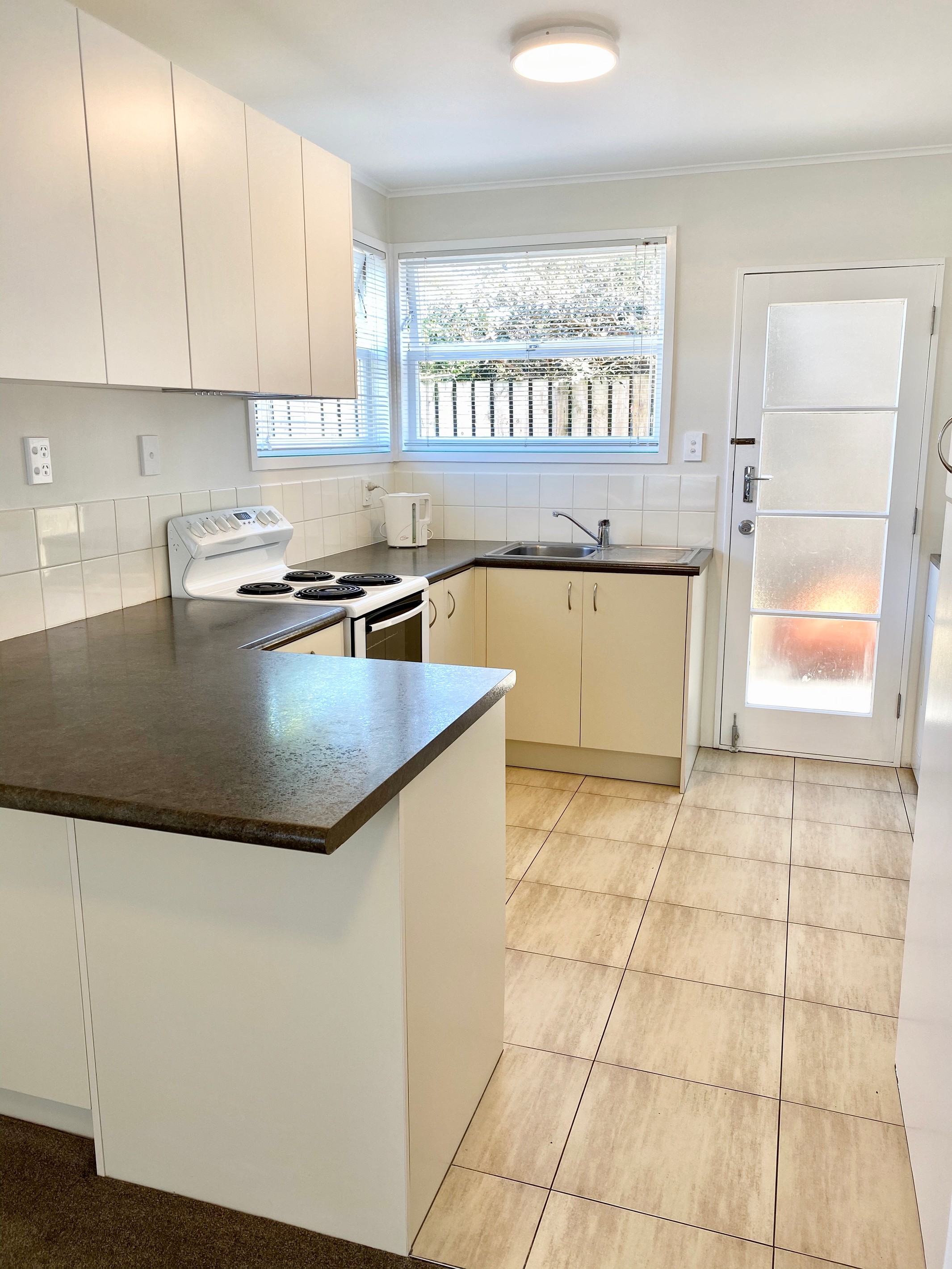 3/2 Hawthorne Place, Ellerslie, Auckland City